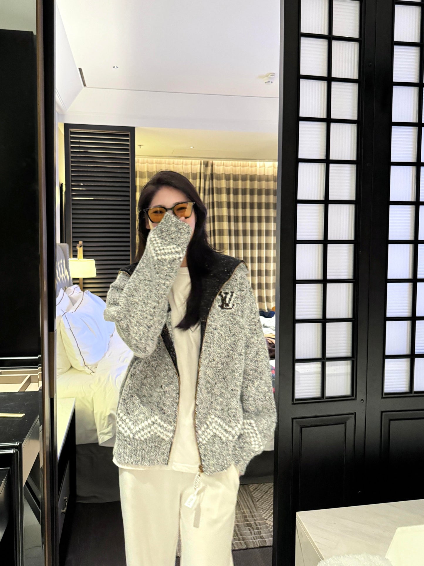 BVG / 루이비통 니트 코트