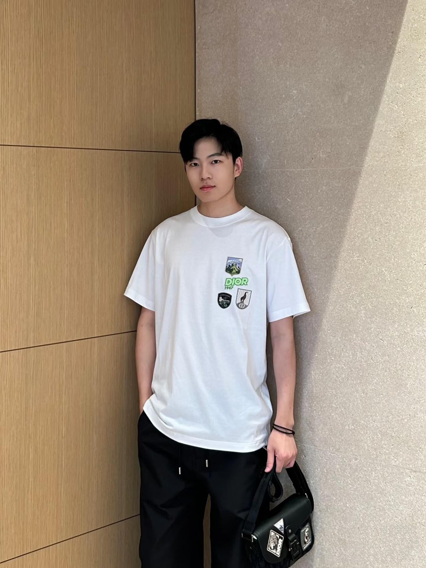 BVG / 디올 반팔티