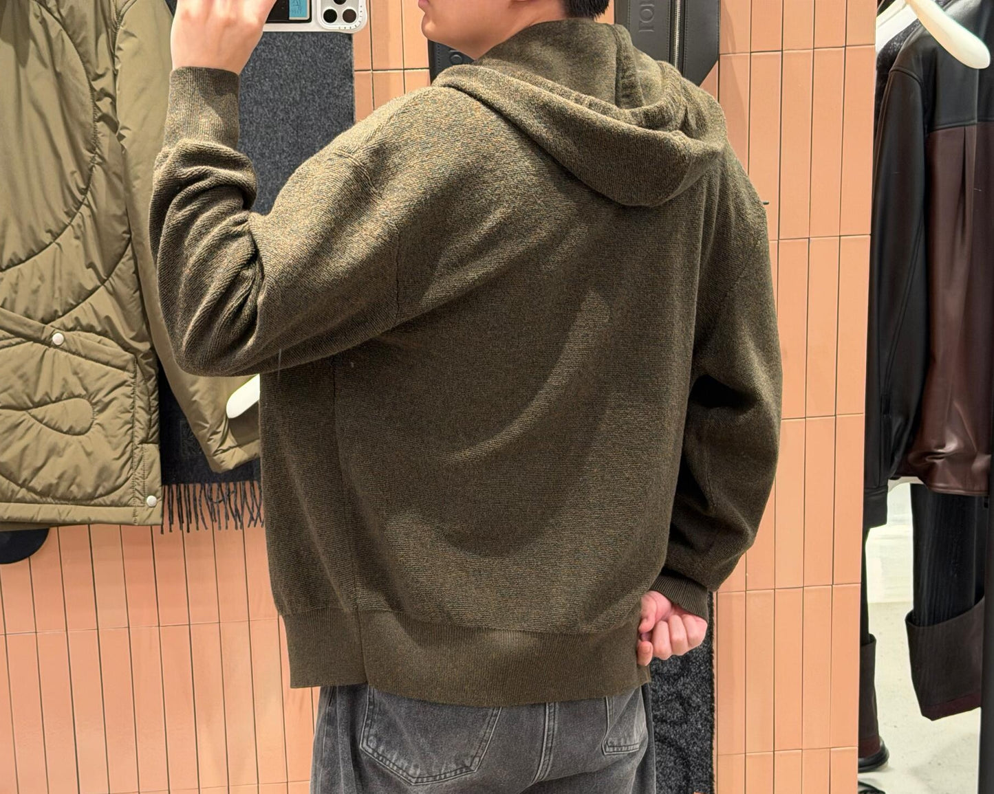 BVG / 로에베 집업 카디건