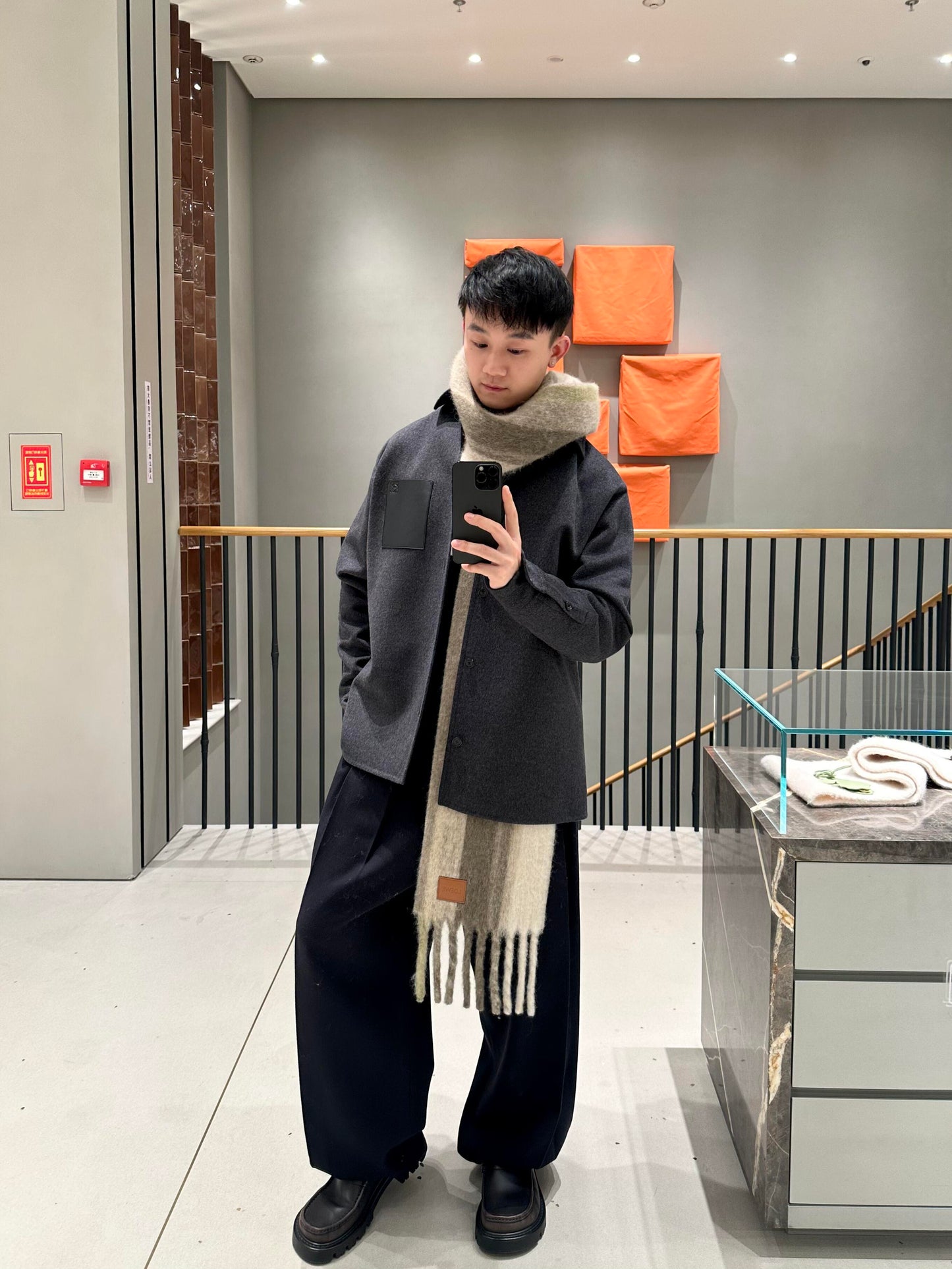 BVG / 로에베 울 코트