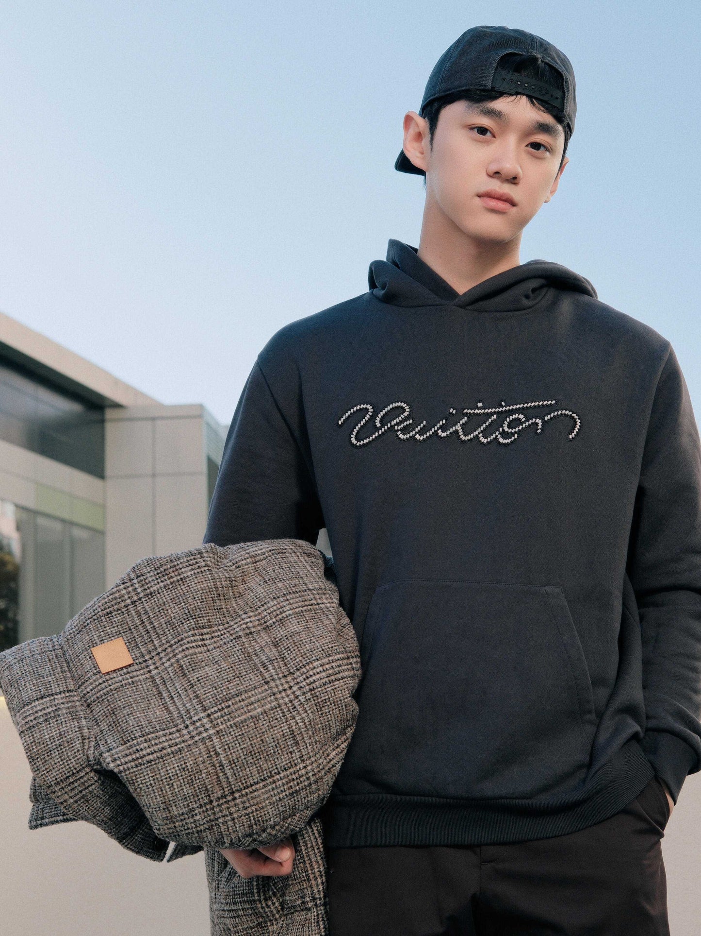 BVG / 루이비통 후드티