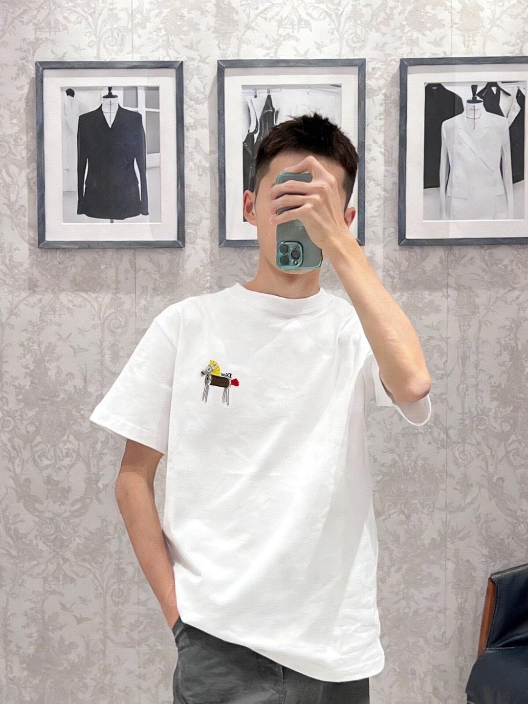BVG / 디올 반팔티