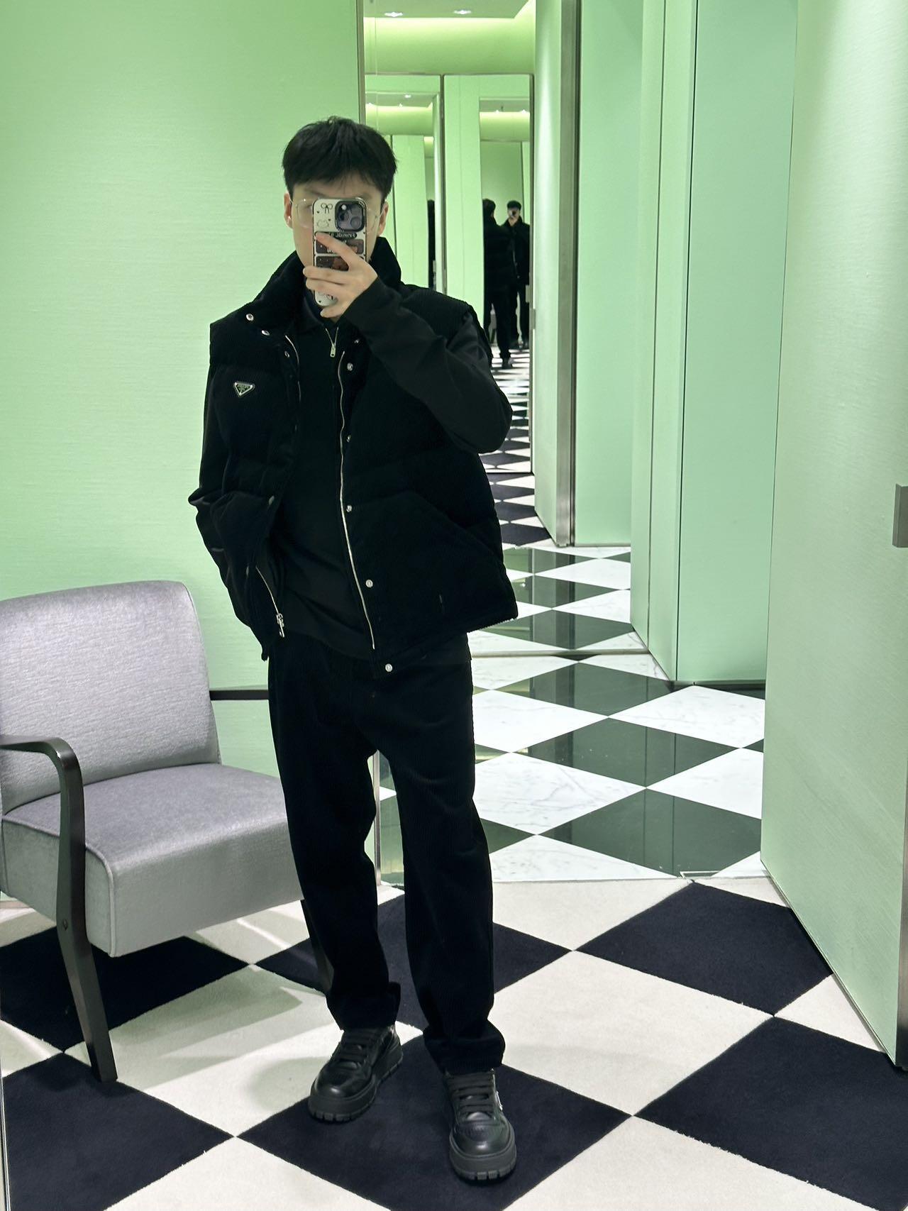 BVG / 프라다 패딩 조끼