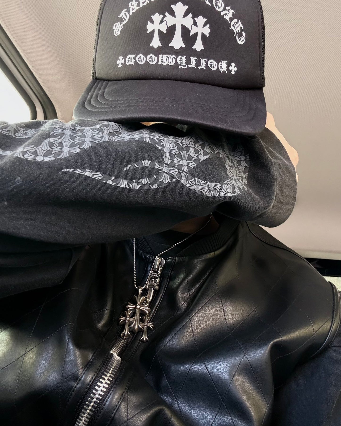 BVG / 크롬하츠 긴팔티