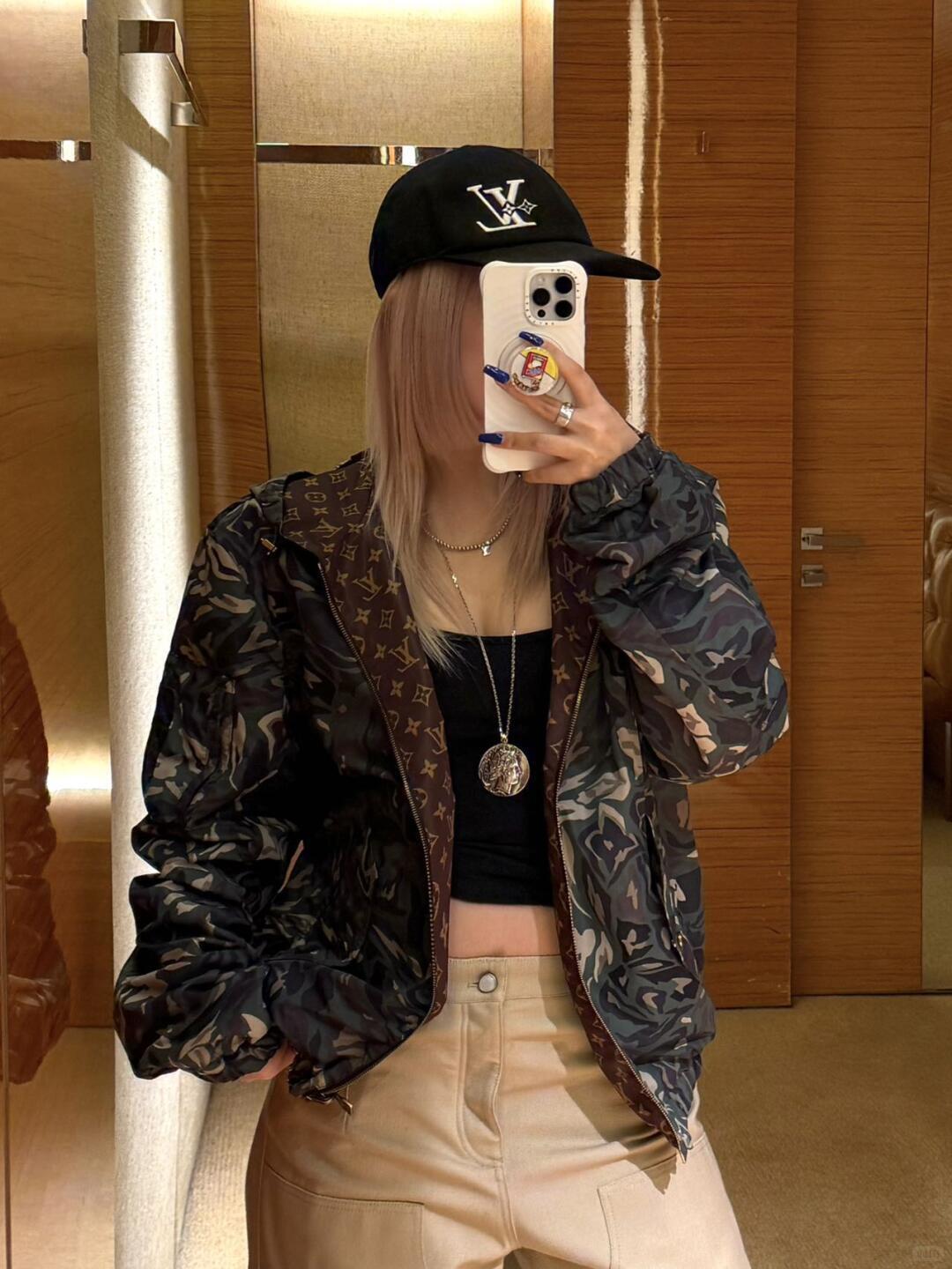 BVG / 루이비통 재킷