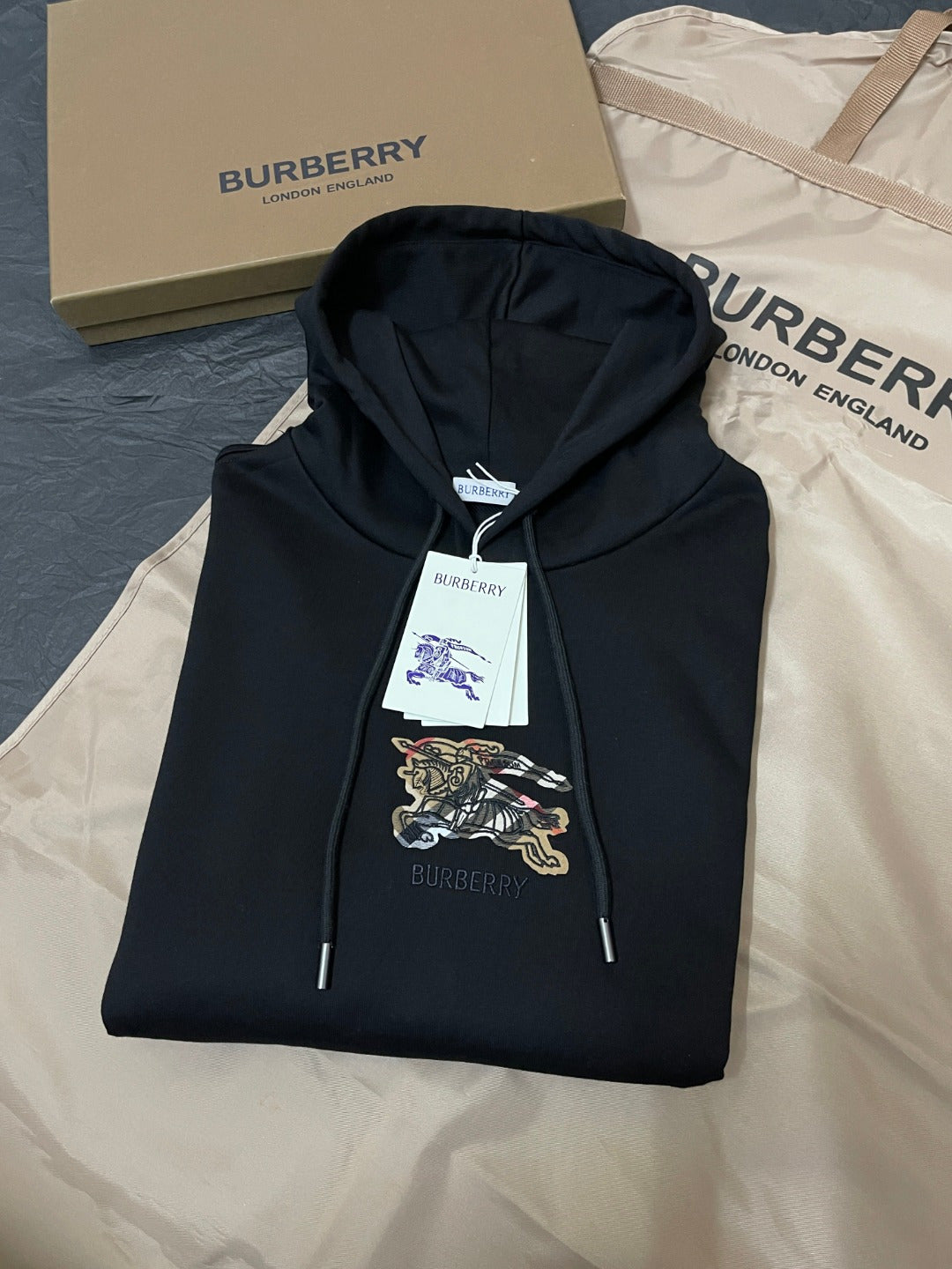 BVG / 버버리 후드티