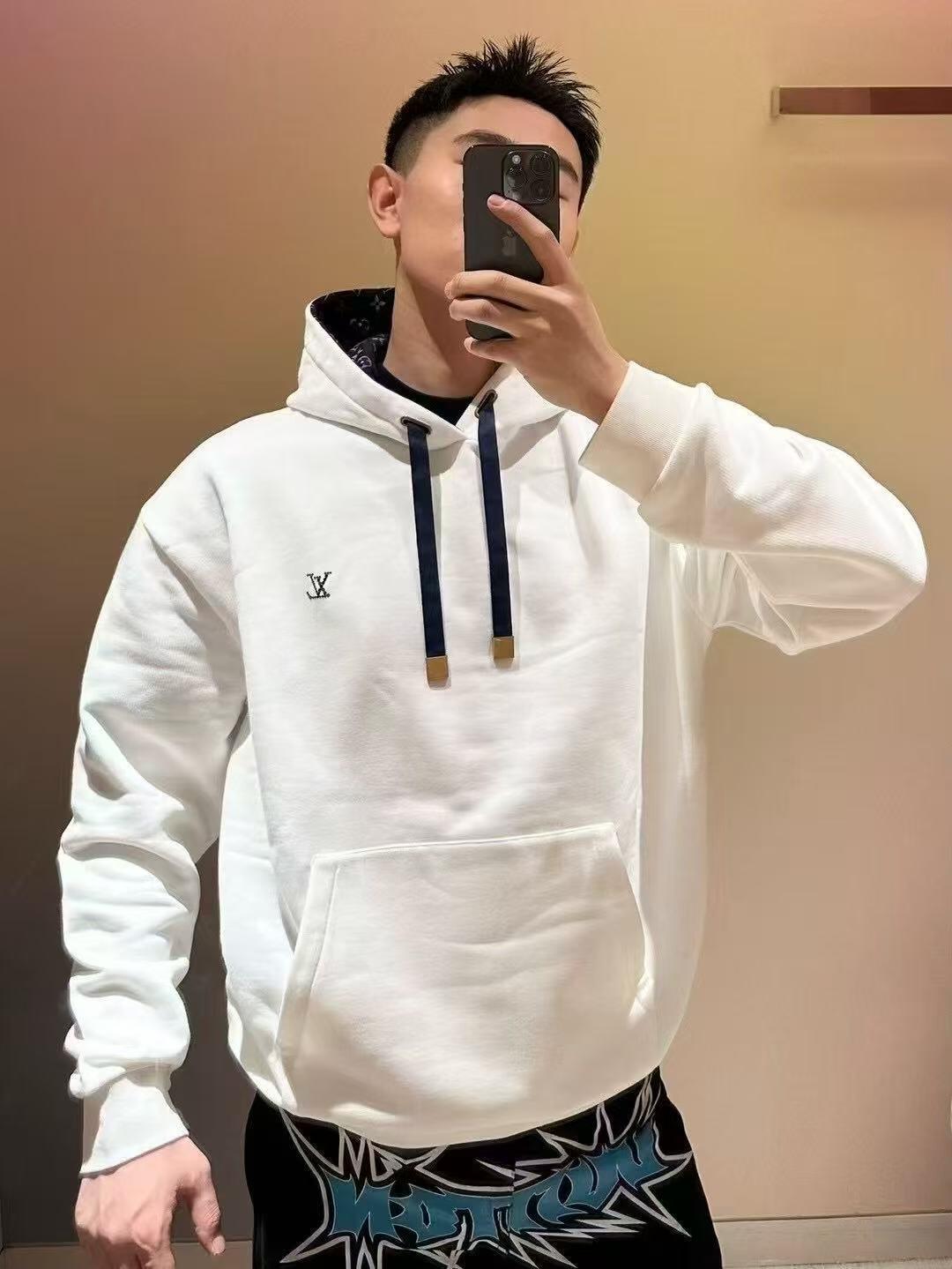BVG / 루이비통 후드디