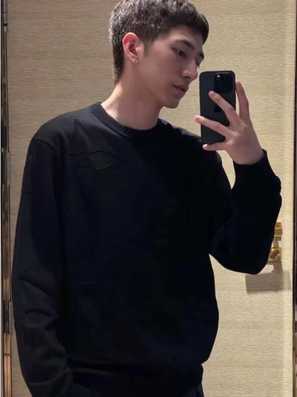 BVG / 루이비통 니트 스웨터