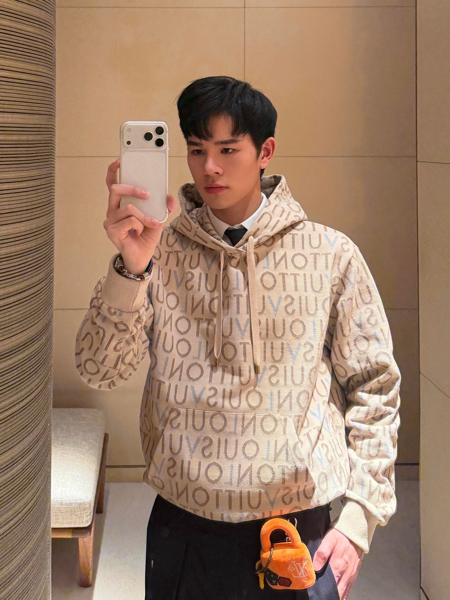 BVG / 루이비통 니트