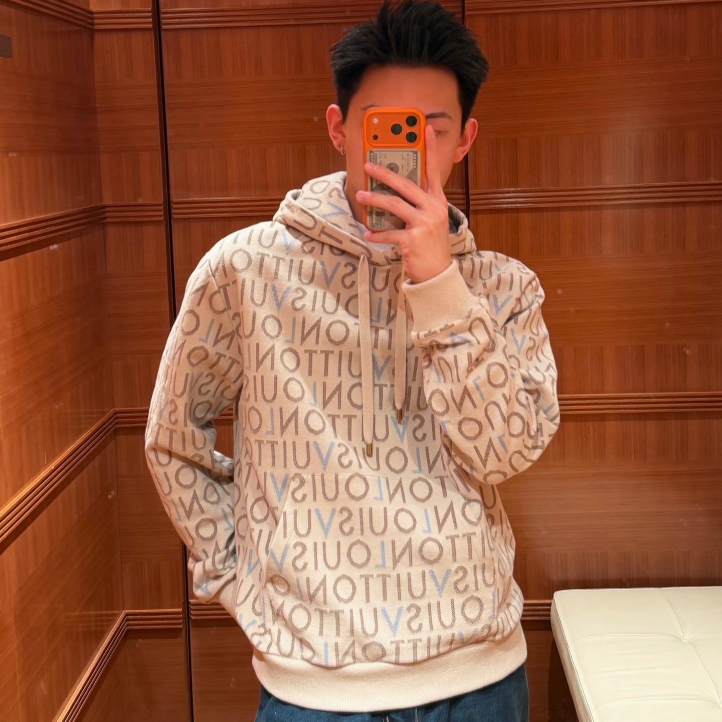 BVG / 루이비통 니트