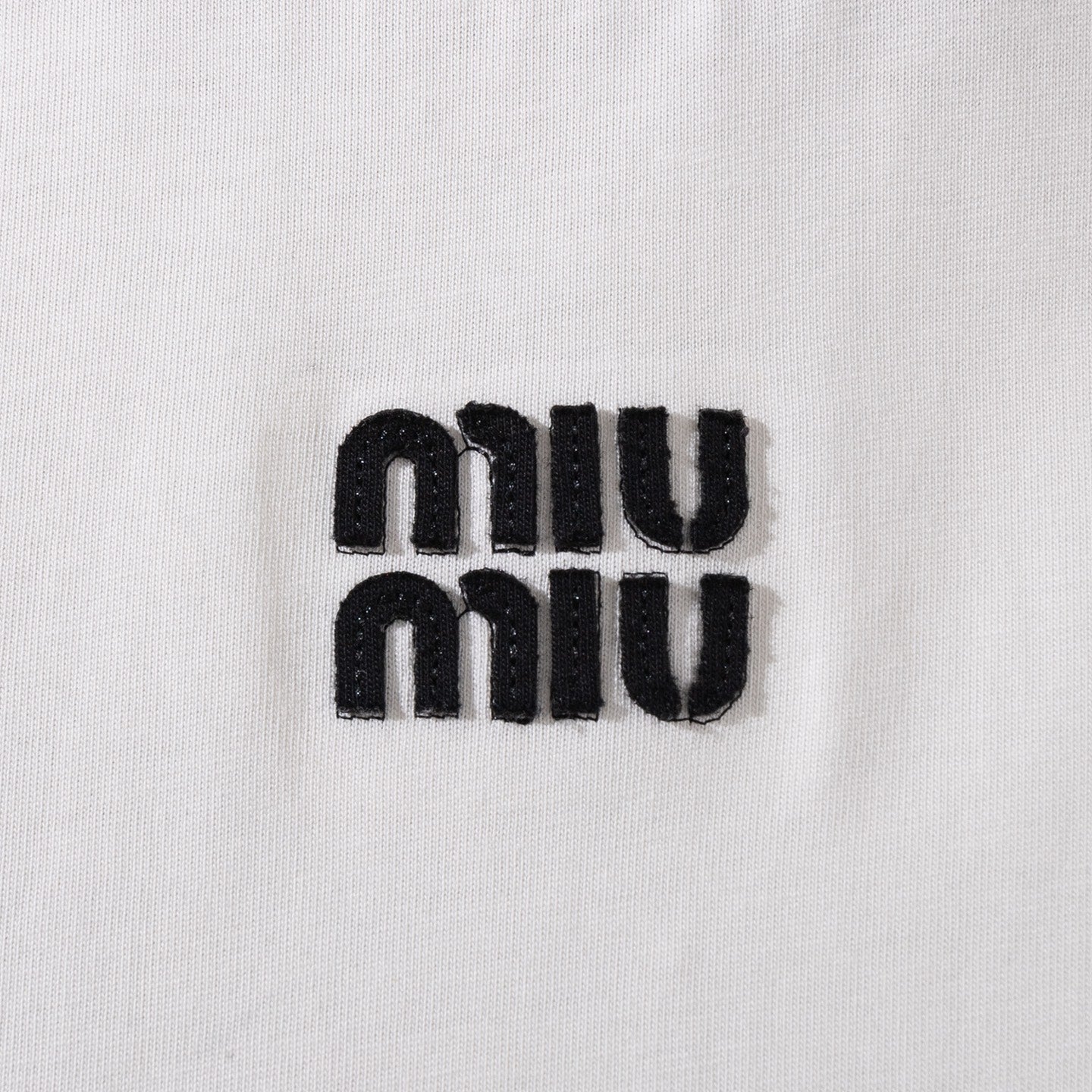 ZZLL / 미우미우 반팔