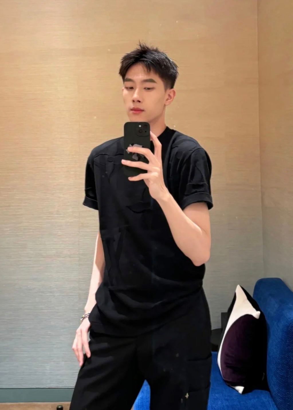 TJ셀러  / 루이비통 반팔