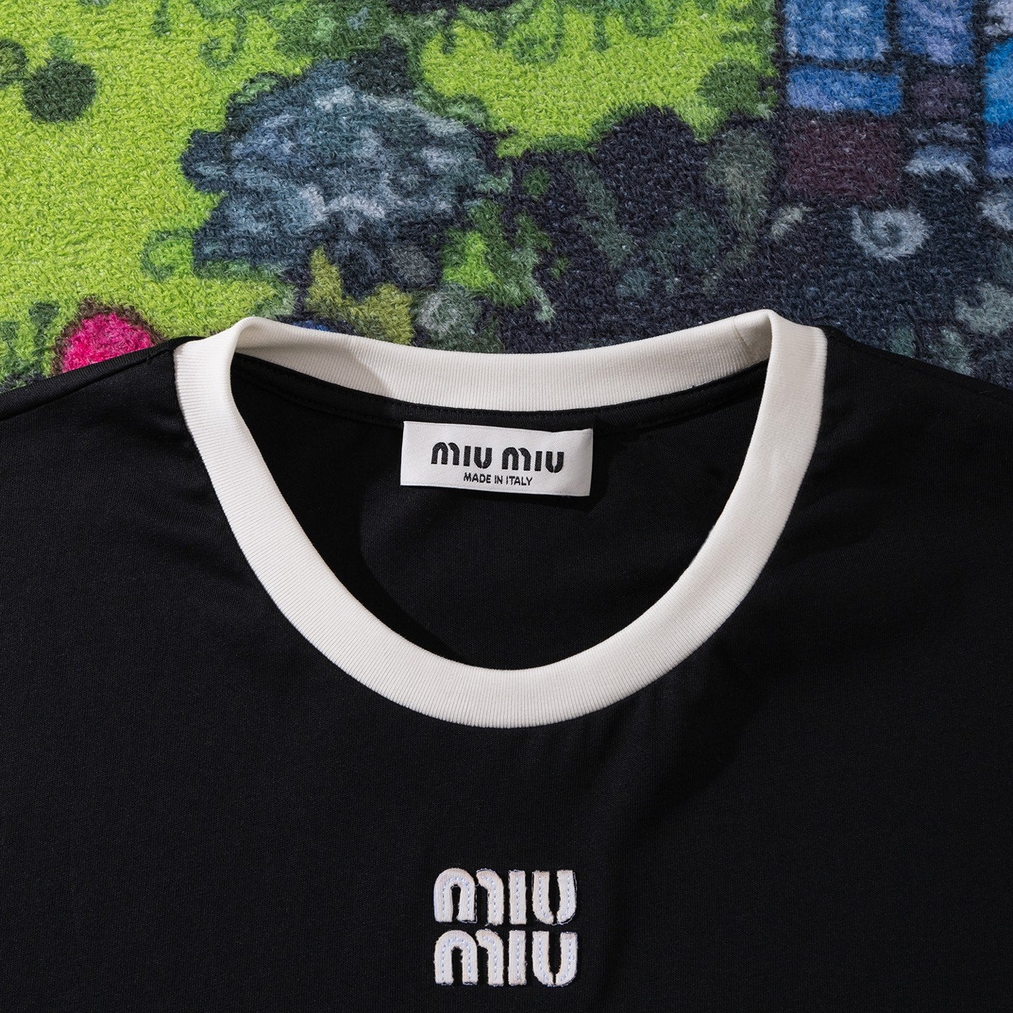 zzll / 미우미우 반팔