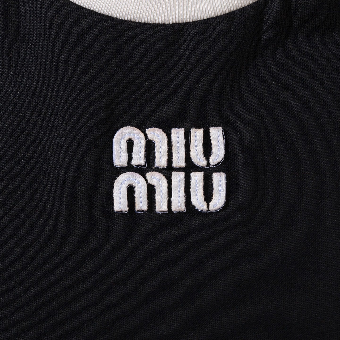 zzll / 미우미우 반팔