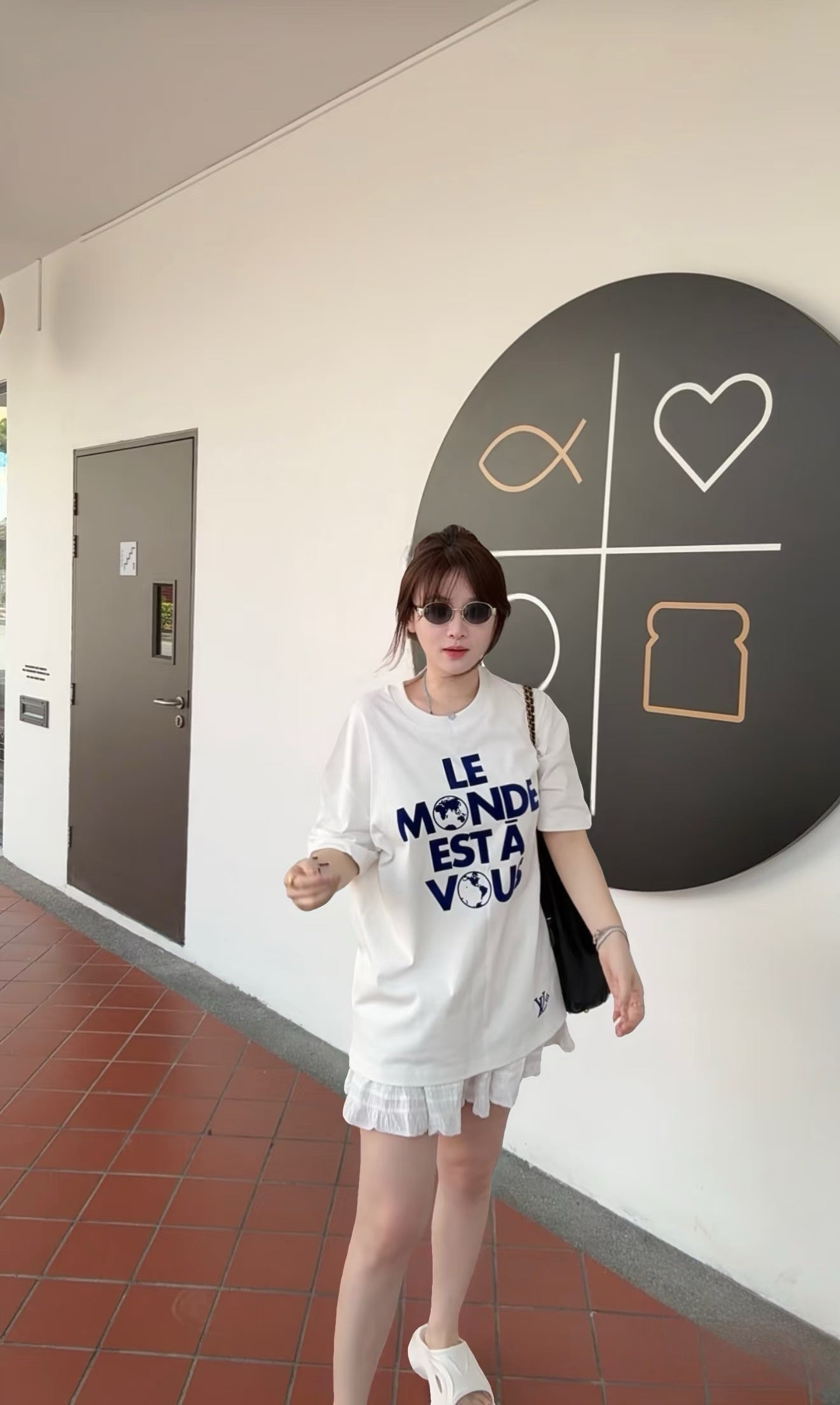 V공장 / 루이비통 반팔