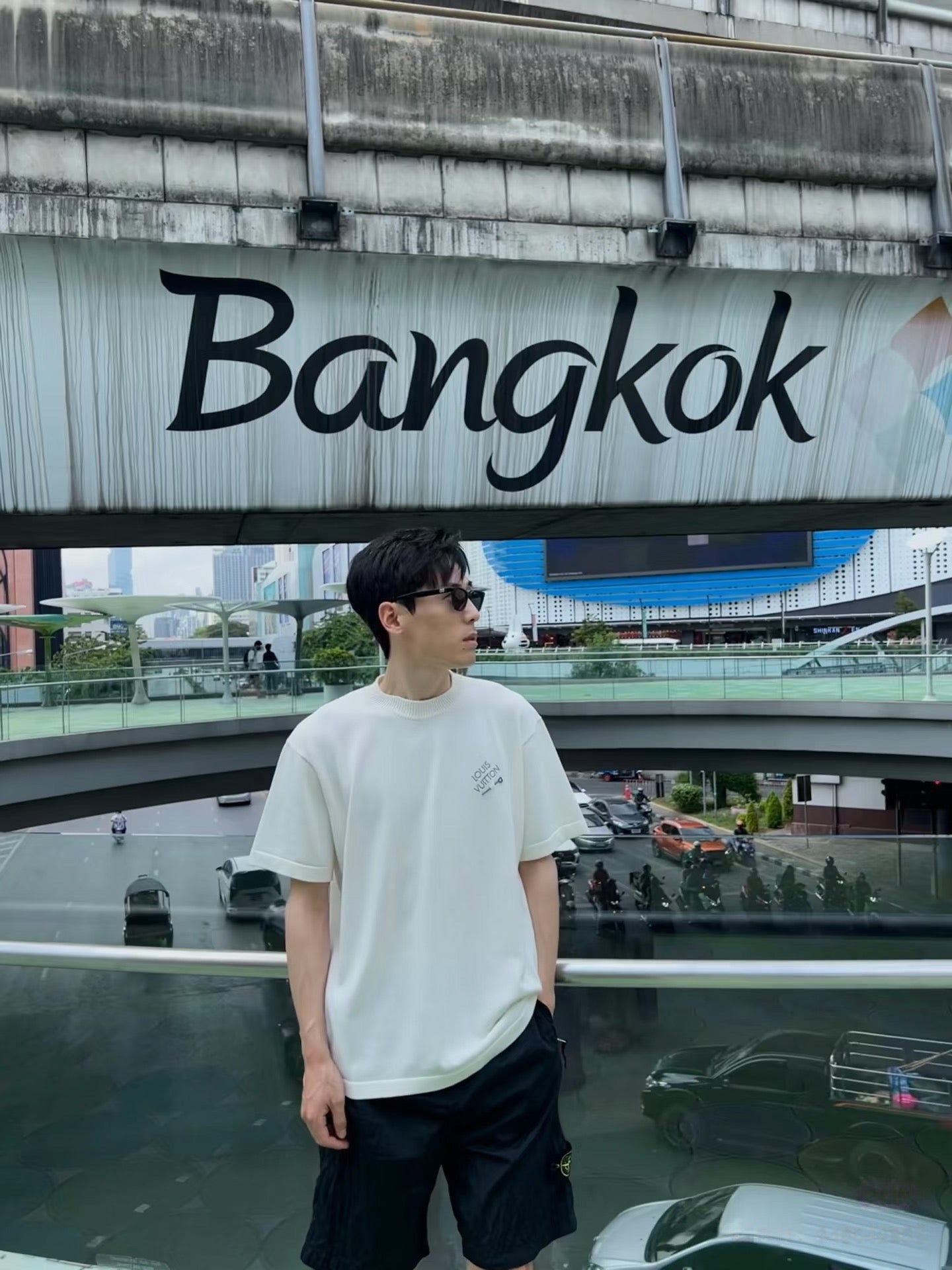 V공장 / 루이비통 반팔