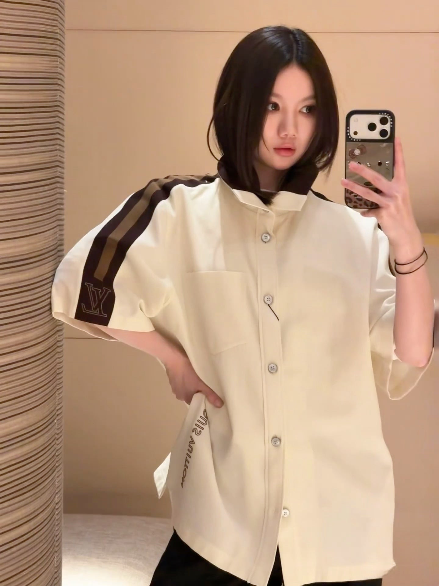 V공장 / 루이비통 반팔
