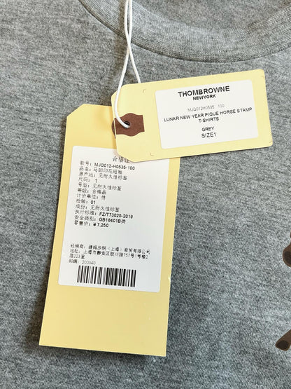 V공장 / 톰브라운 반팔
