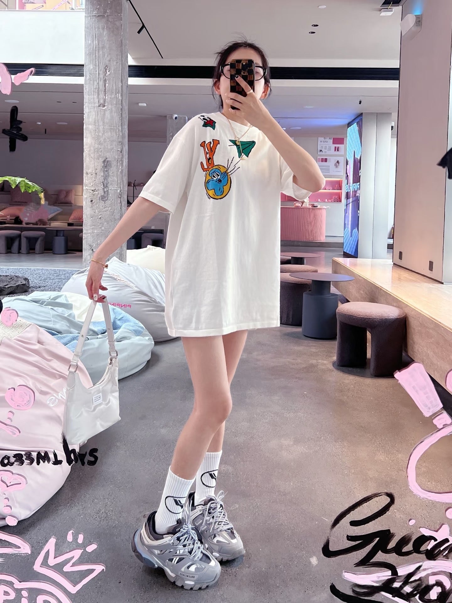V공장 / 루이비통 반팔