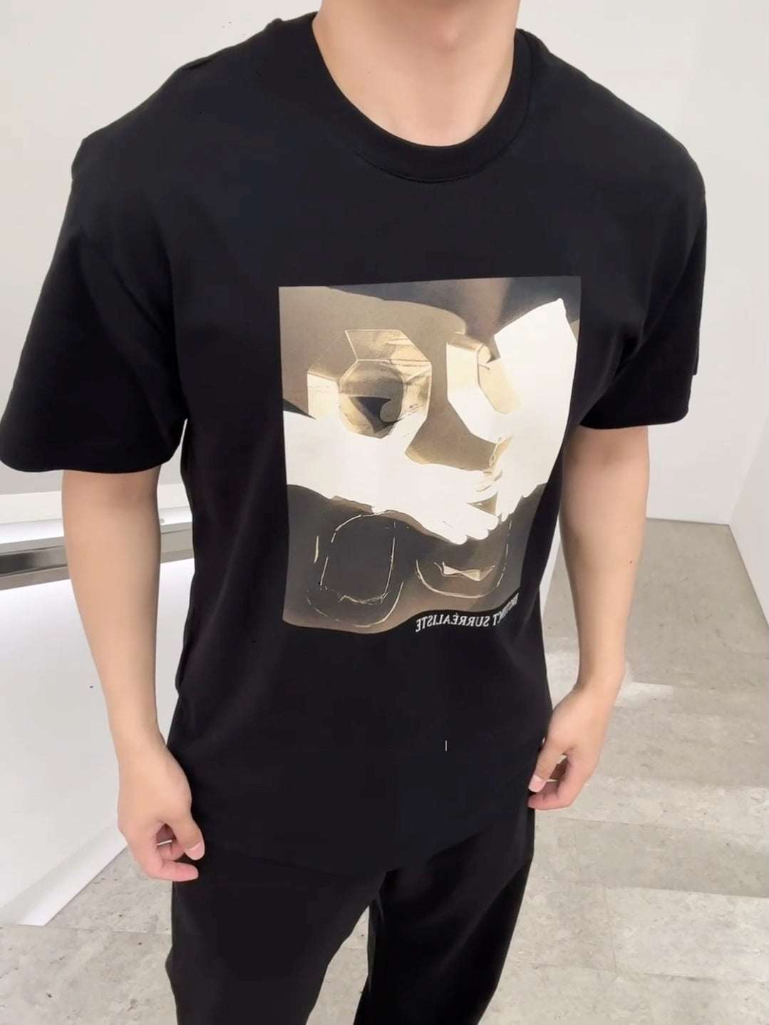 V공장 / 지방시 반팔