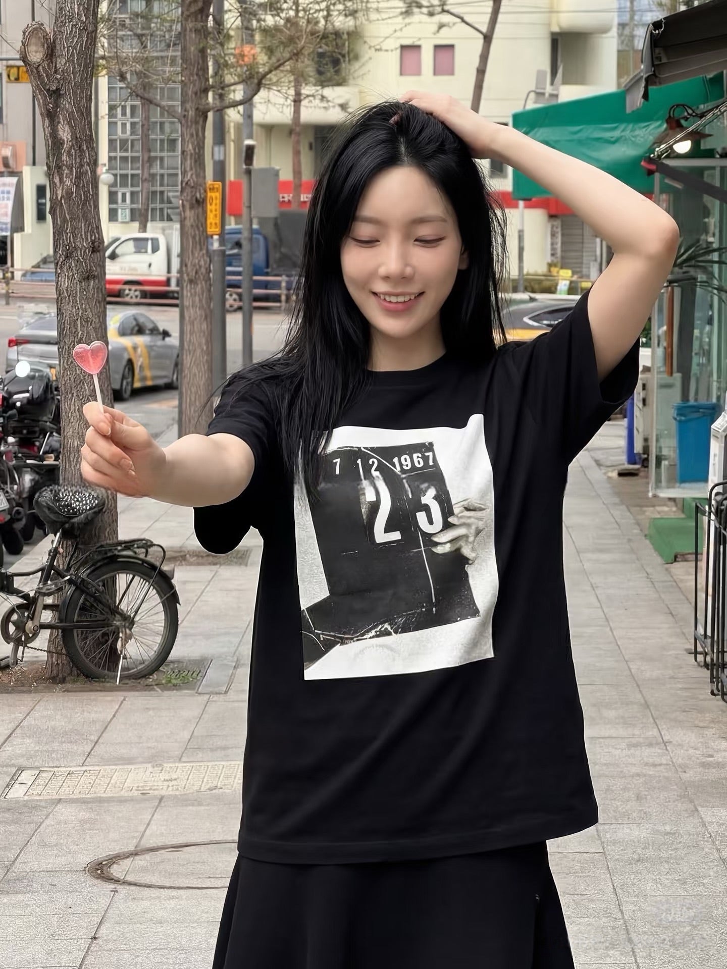 V공장 / 지방시 반팔