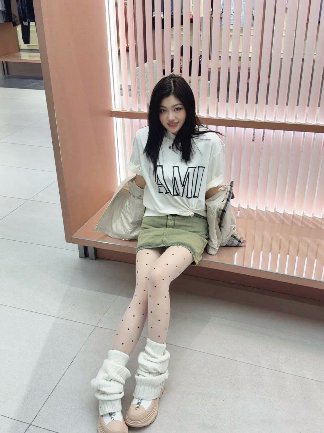 V공장 / 아미 반팔