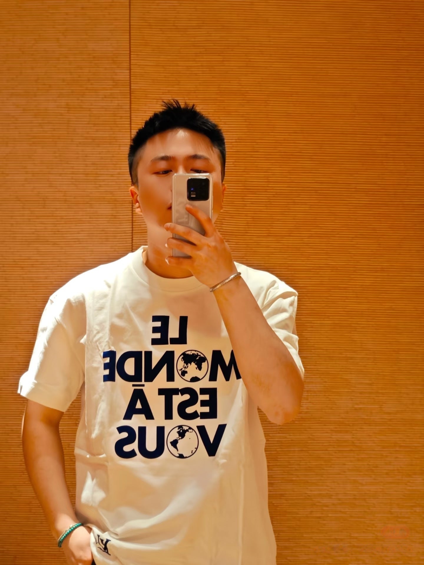 V공장 / 루이비통 반팔