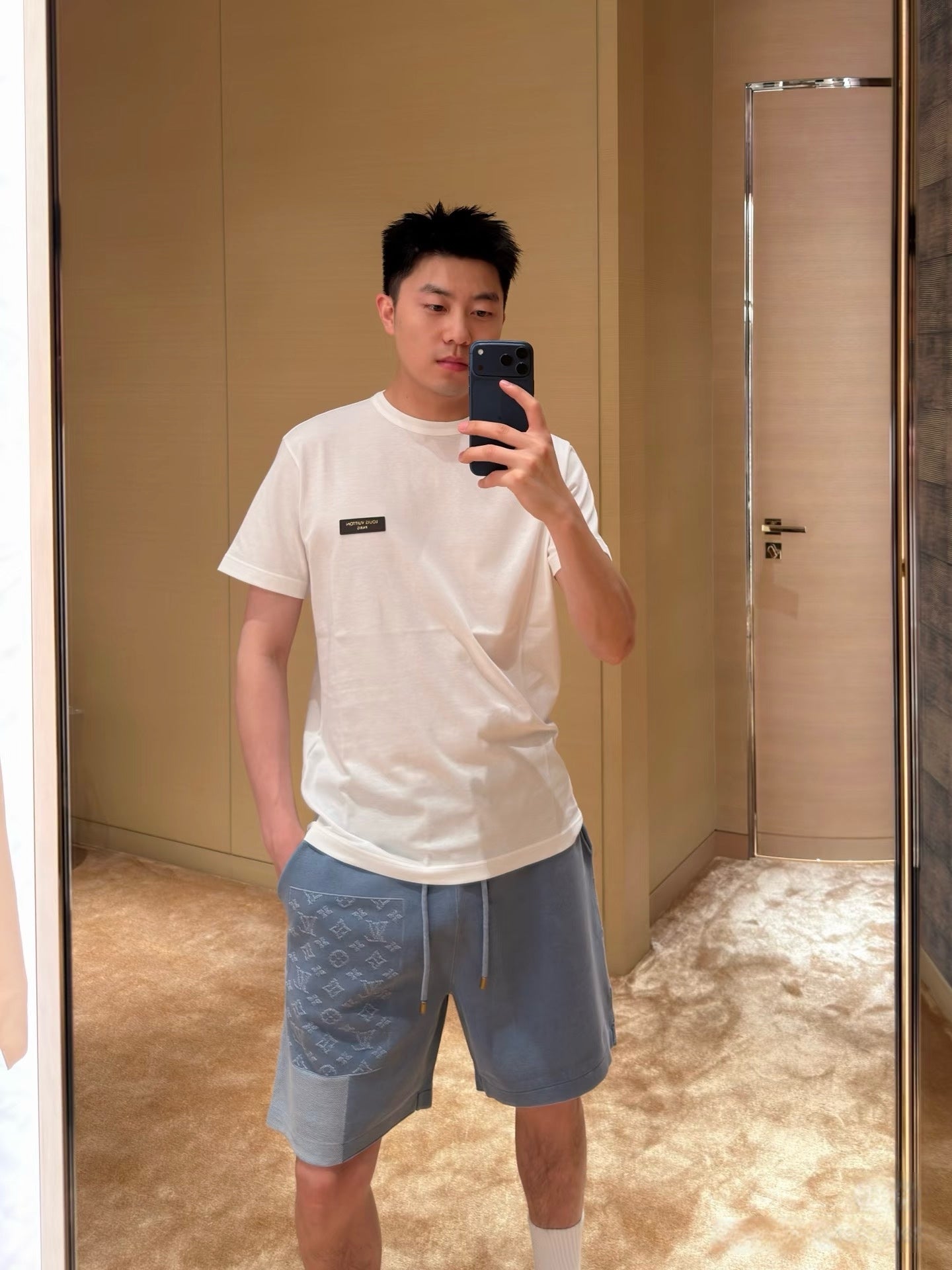 V공장 / 루이비통 반팔