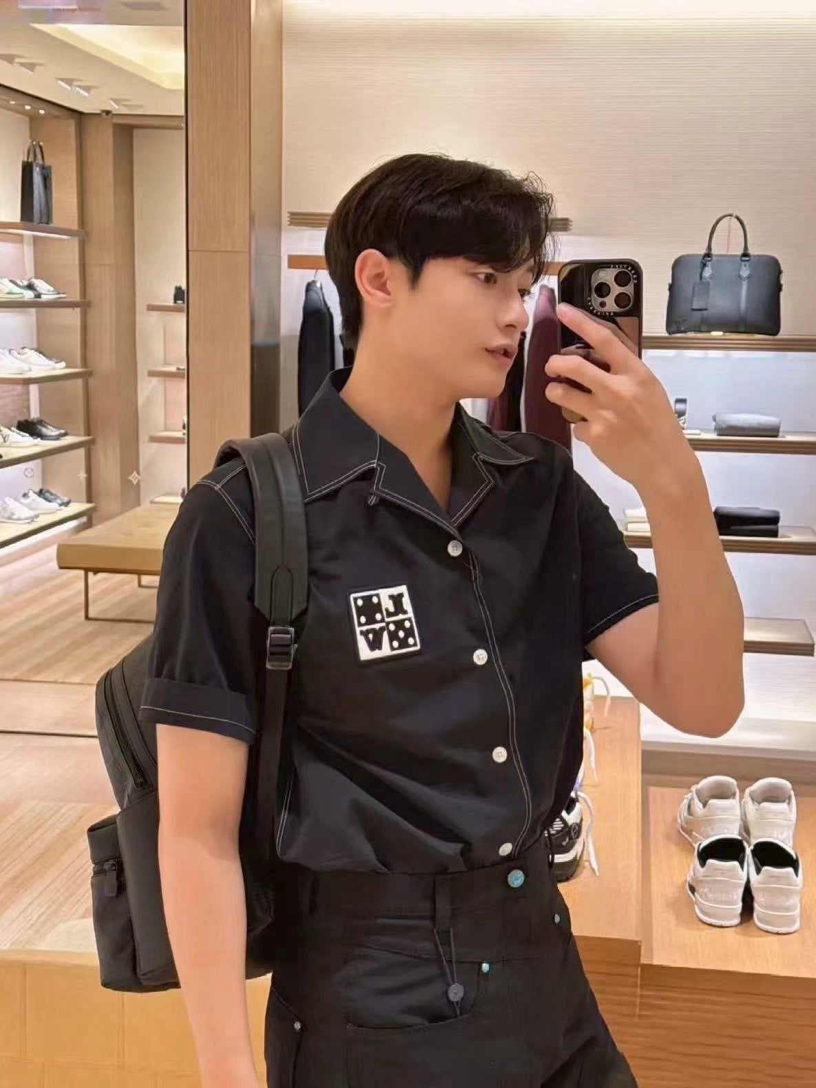 V공장 / 루이비통 반팔