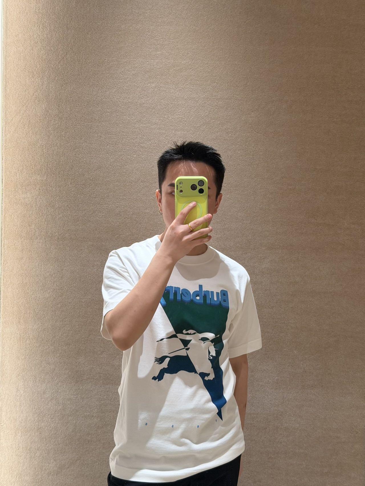V공장 / 버버리 반팔