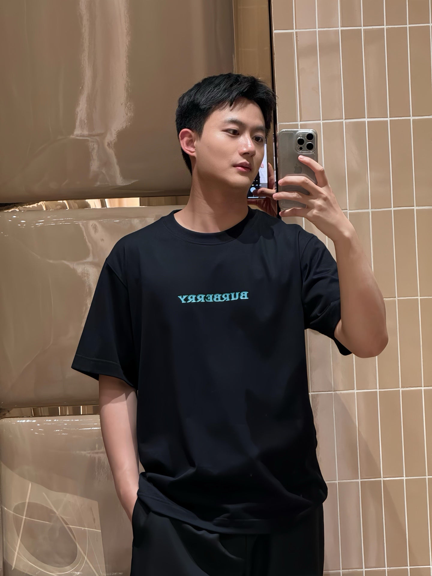 V공장 / 버버리 반팔