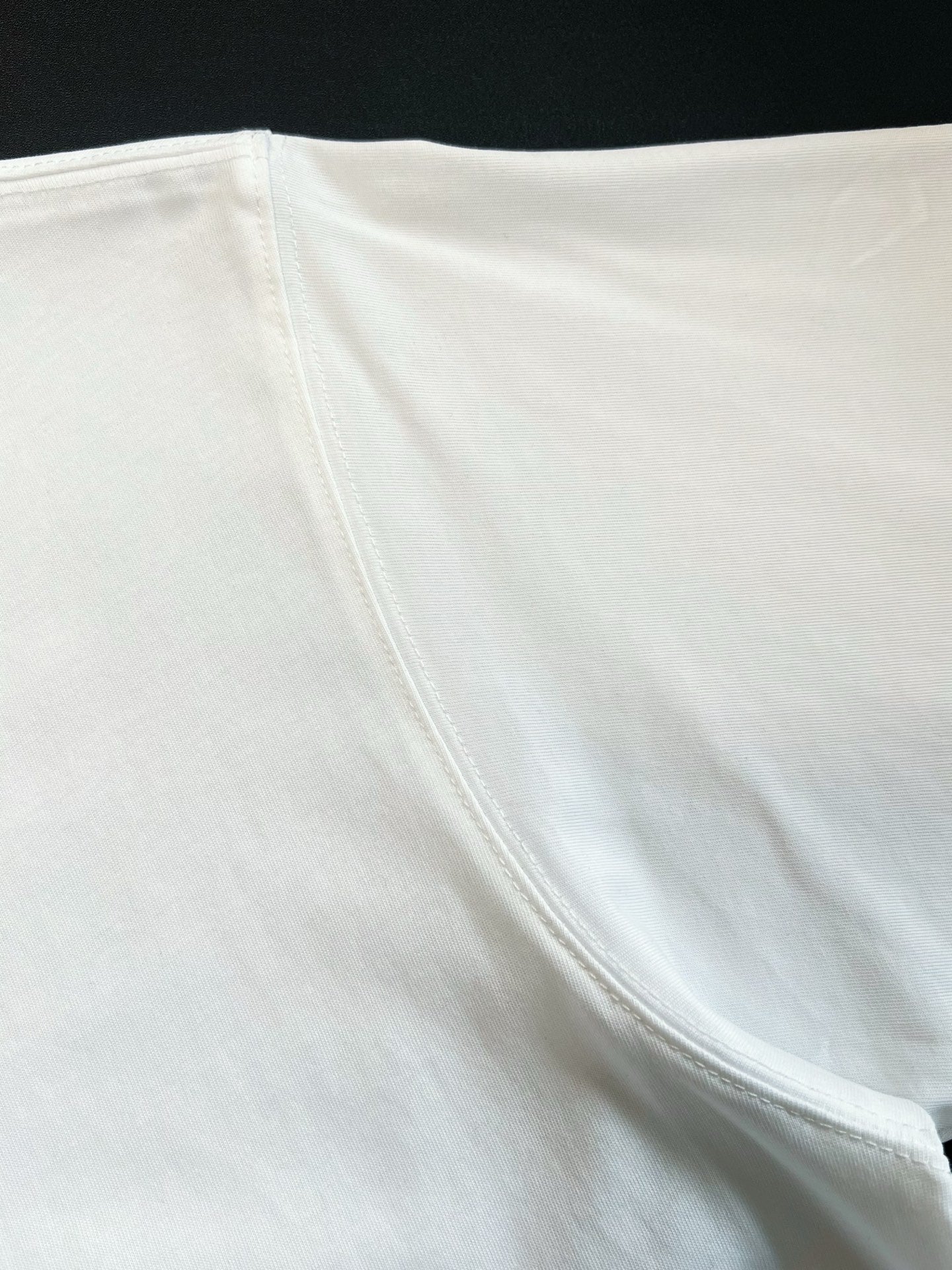 V공장 / 버버리 반팔