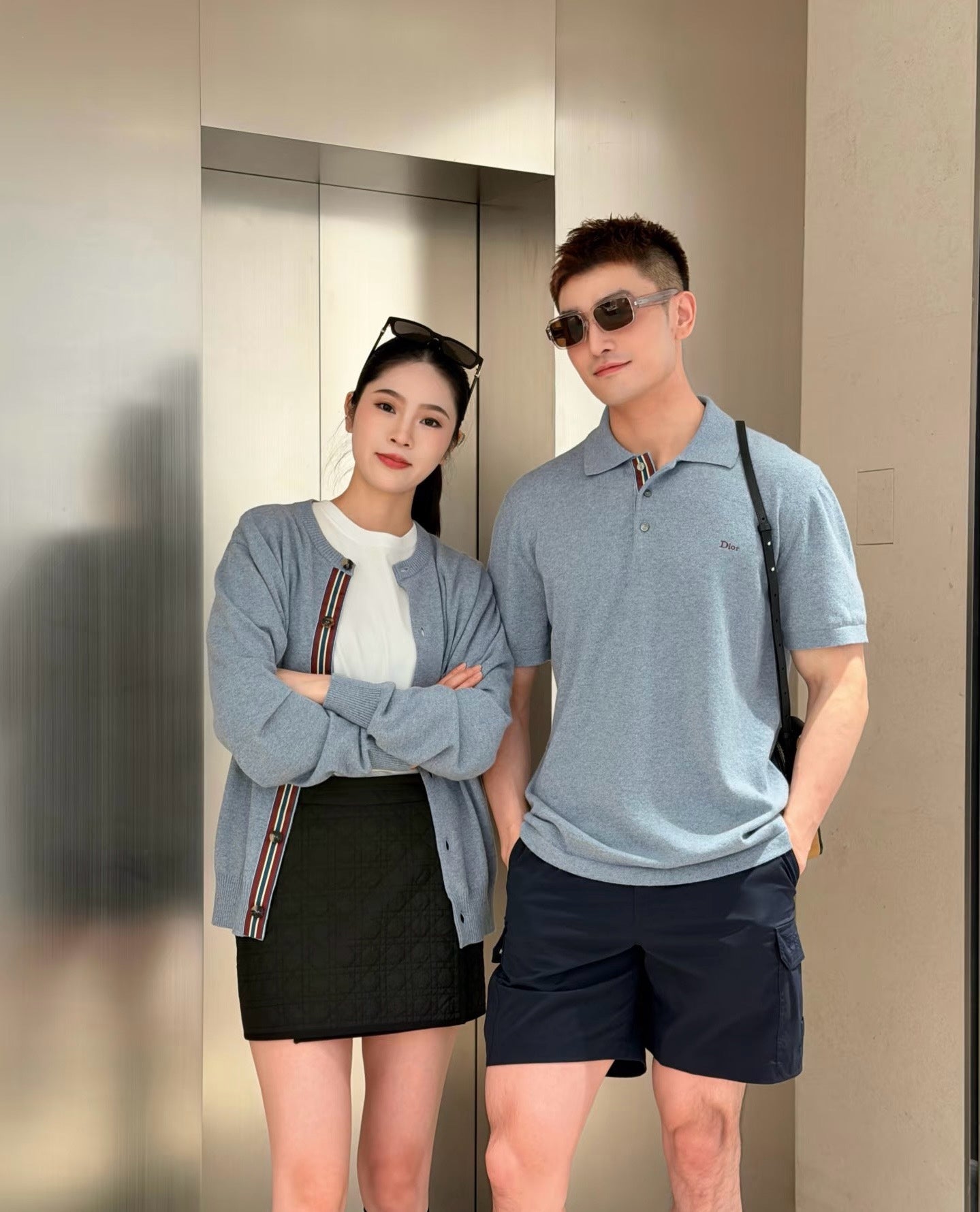 V공장 / 디올 반팔