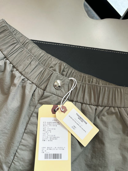 V공장 / 톰브라운 반바지