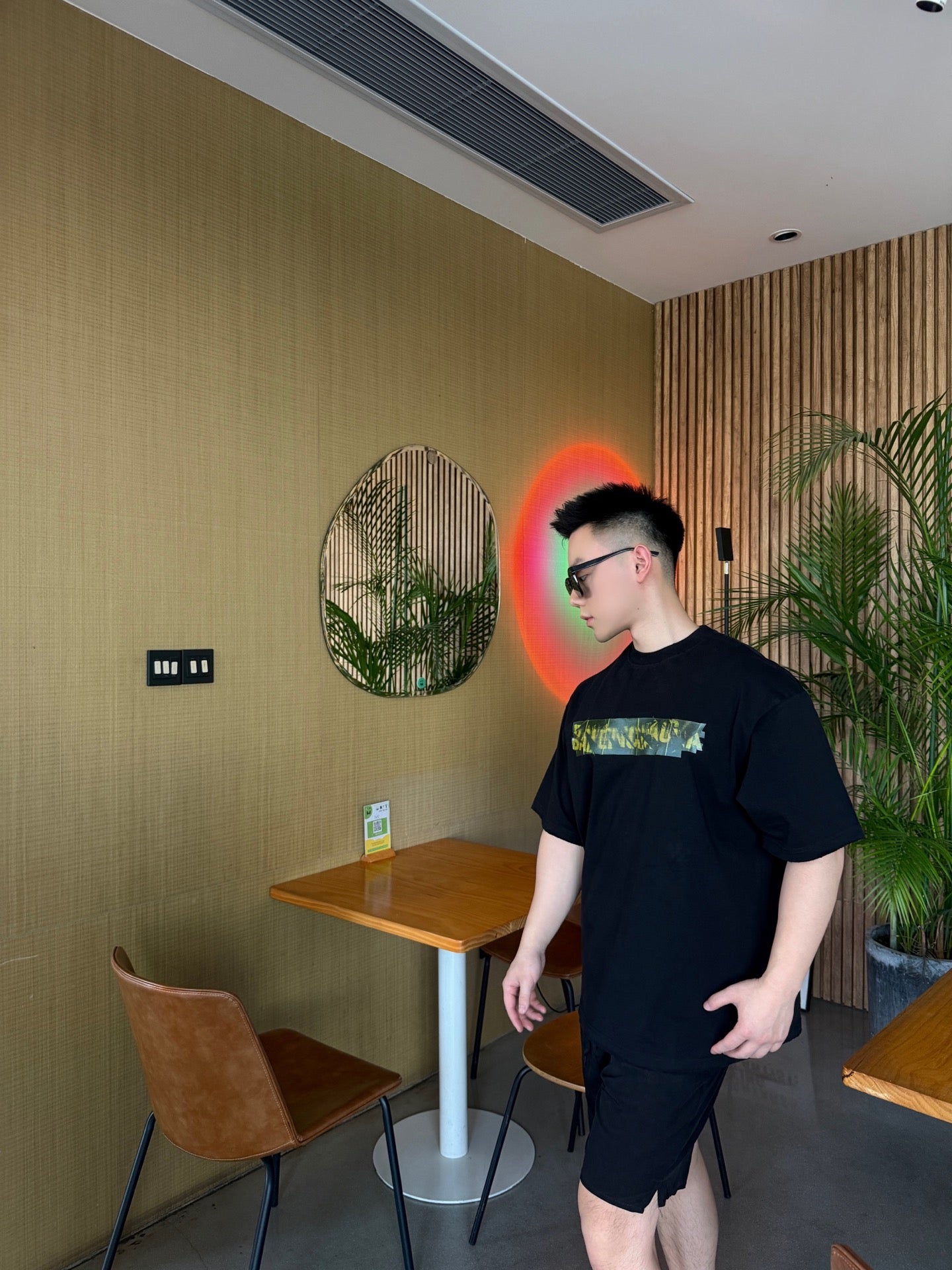 V공장 / 발렌시아가 반팔