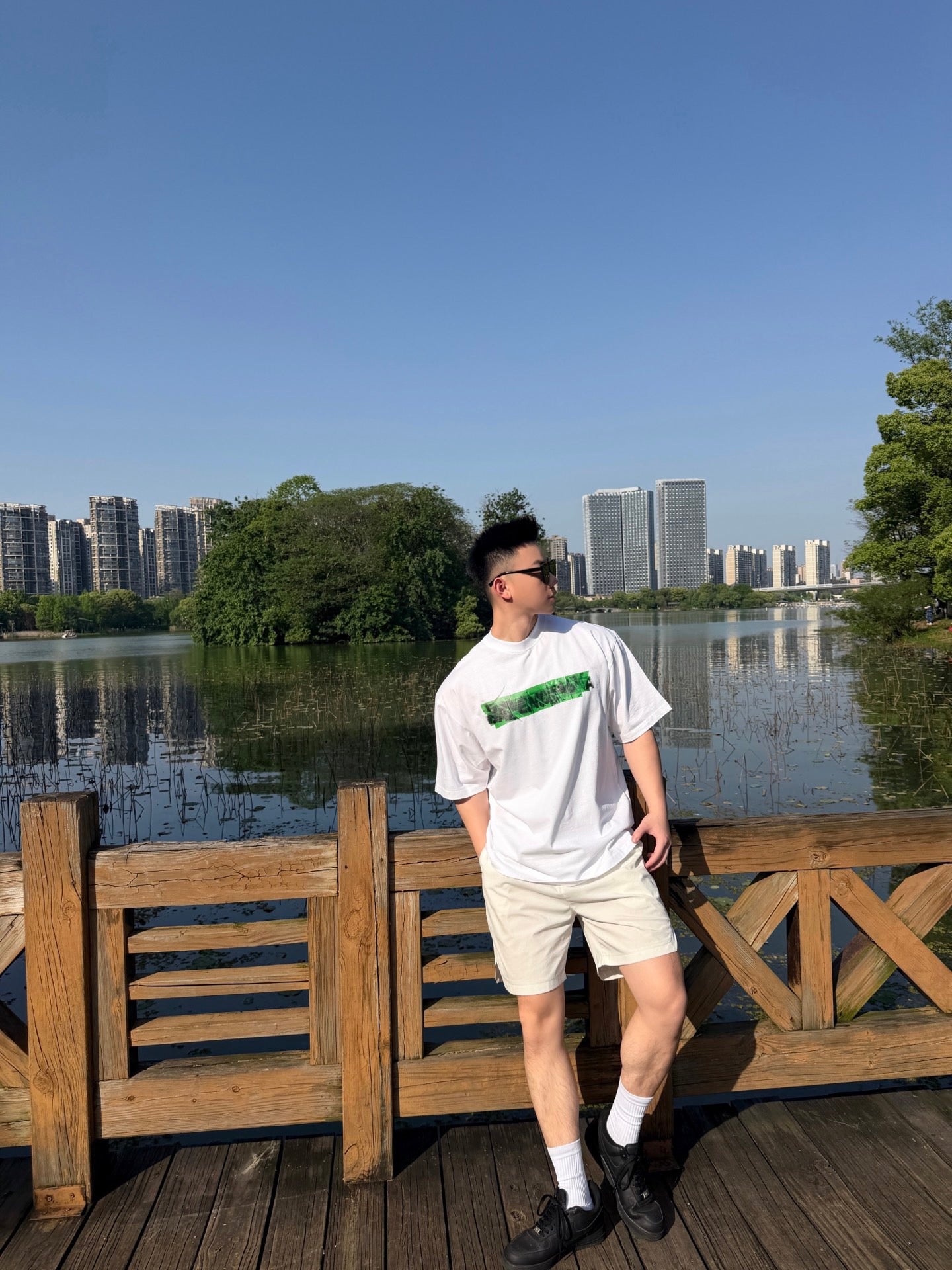 V공장 / 발렌시아가 반팔