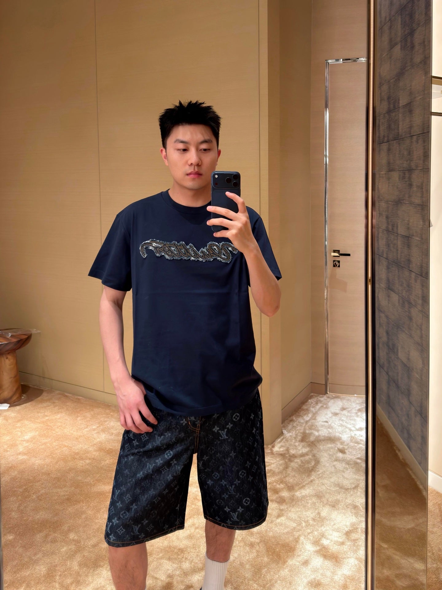 V공장 / 루이비통 반팔