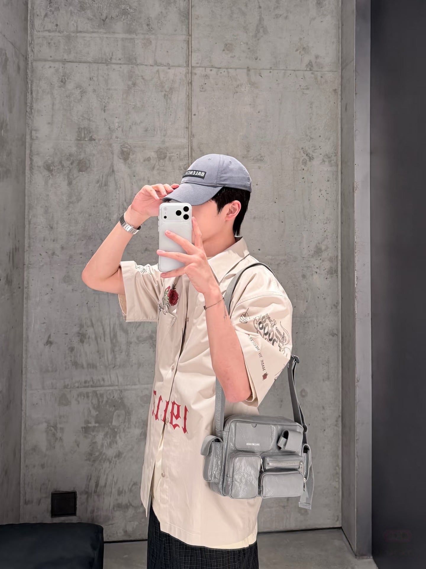 V공장 / 발렌시아가 반팔