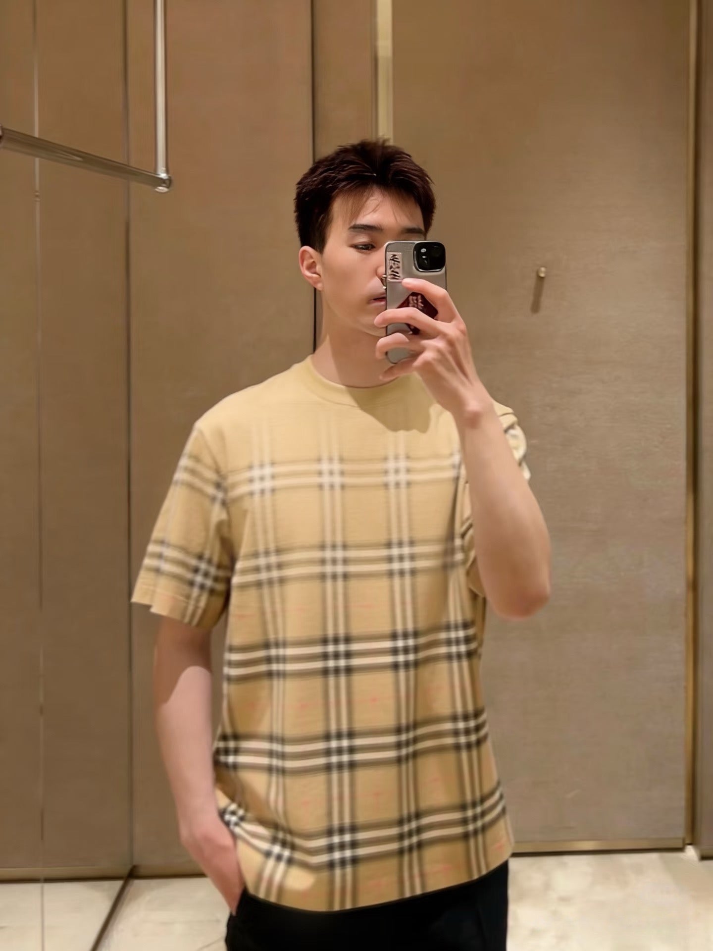 V공장 / 버버리 반팔