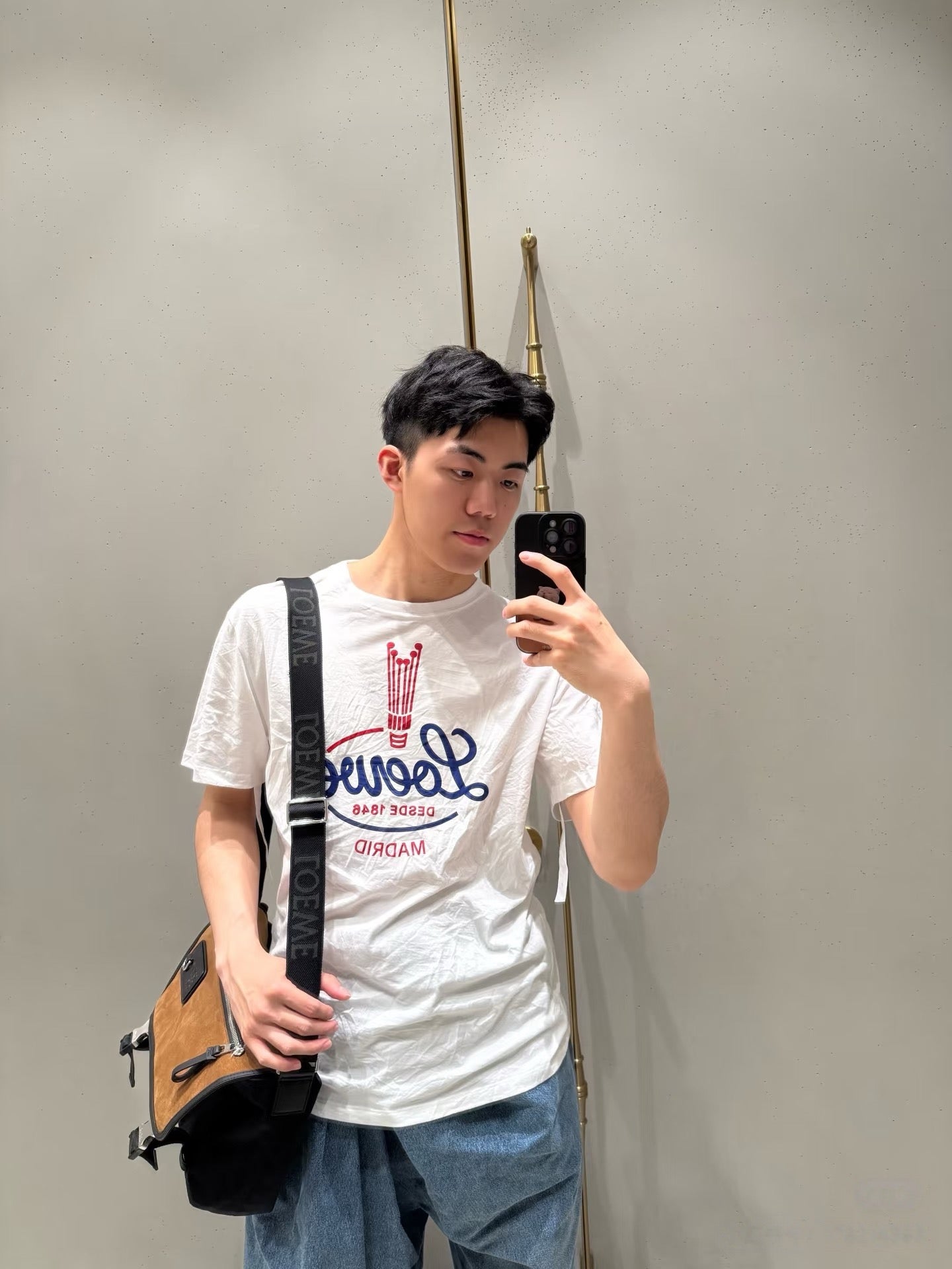 V공장 / 로에베 반팔