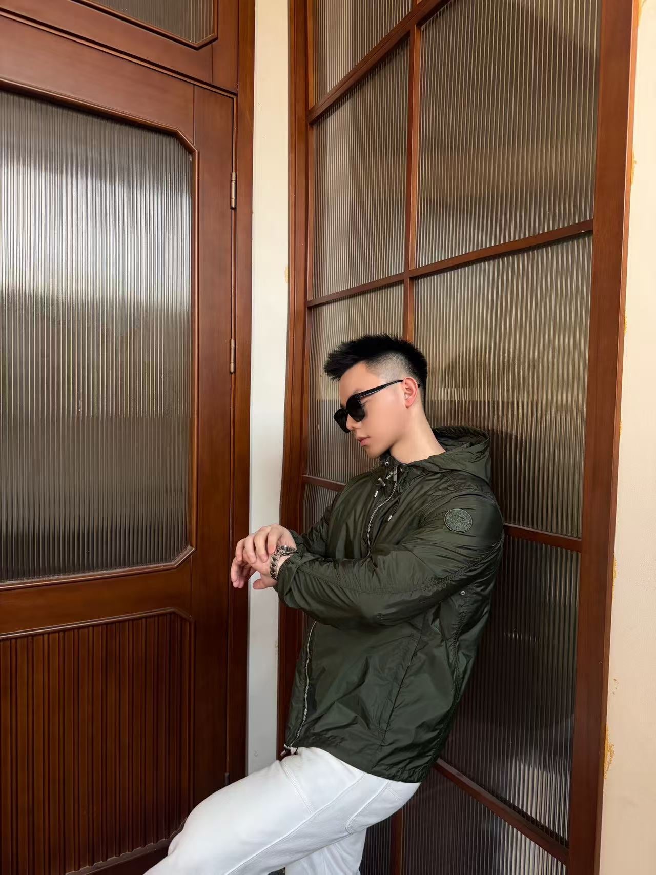 GTR / 캐나다구스 후드 바람막이 자켓