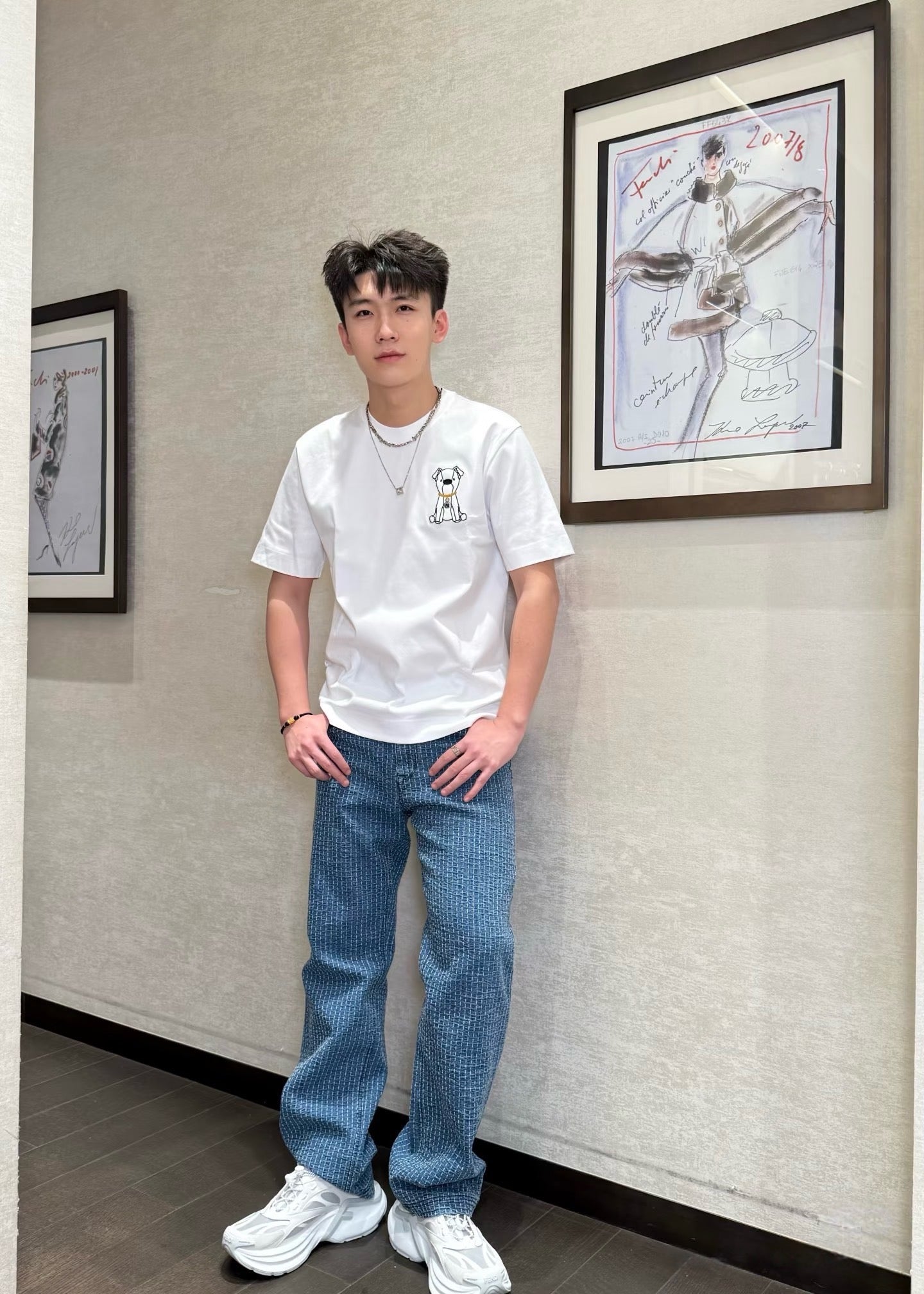 V공장 / 펜디 반팔