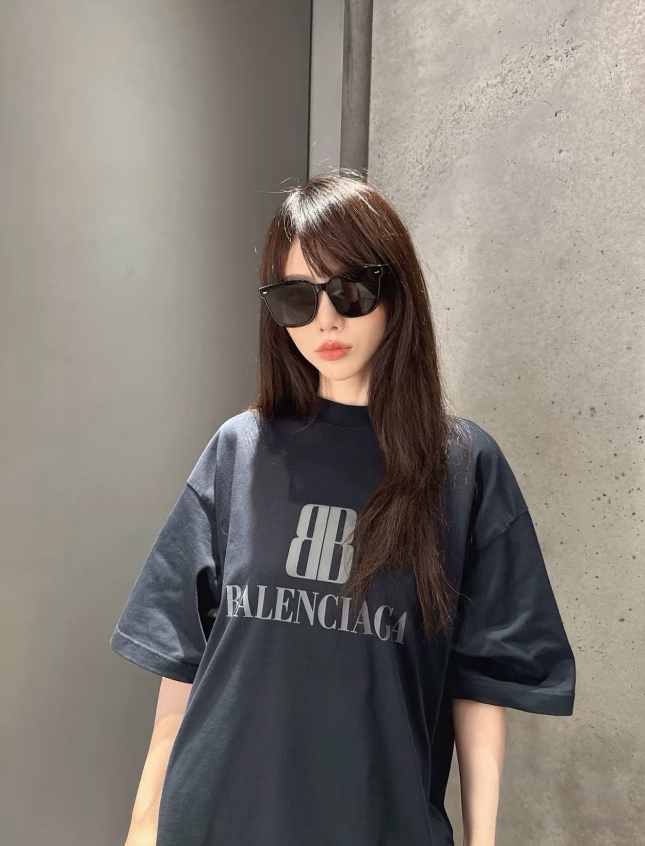 V공장 / 발렌시아가 반팔