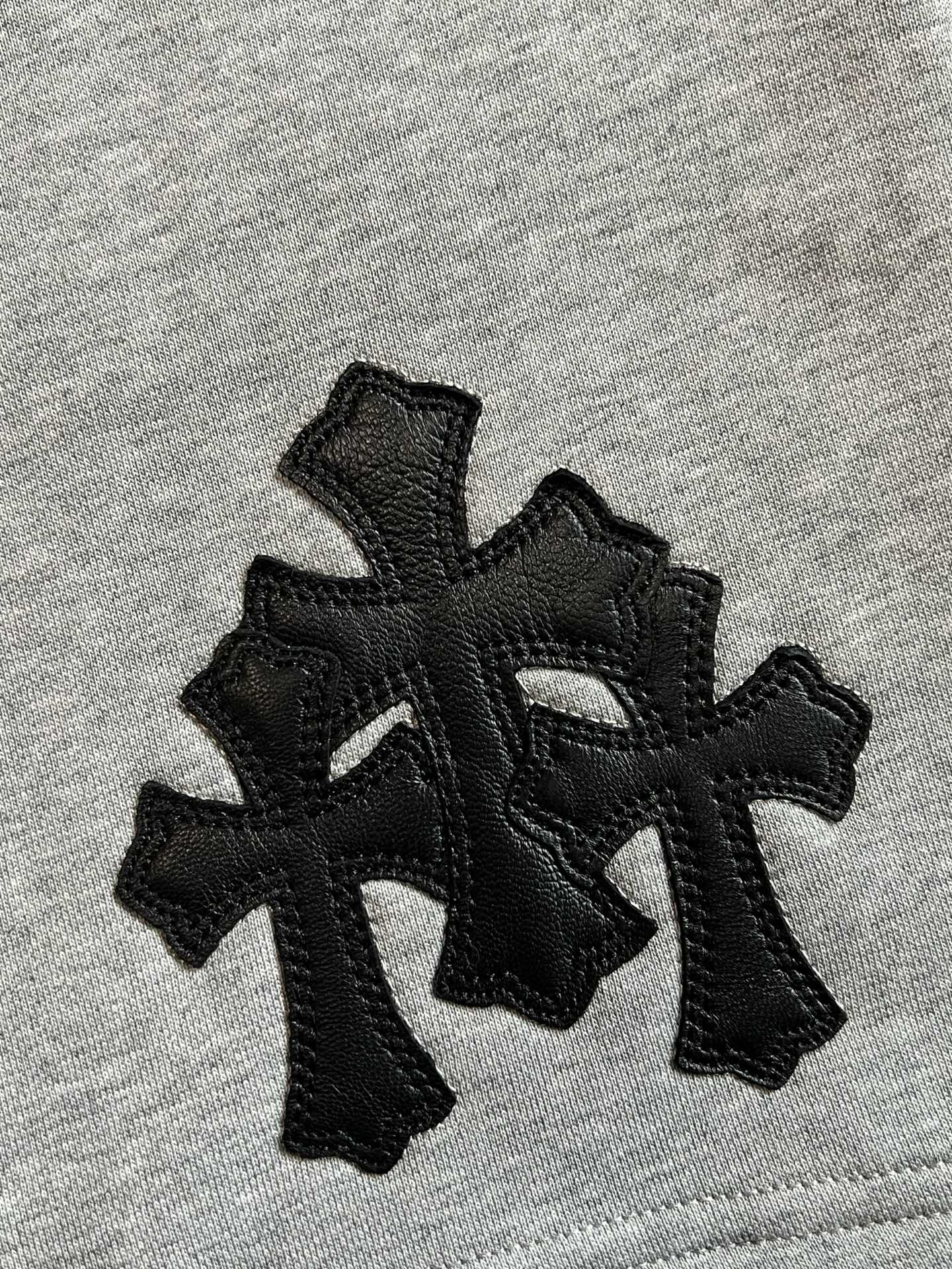V공장 / 크롬하츠 반바지