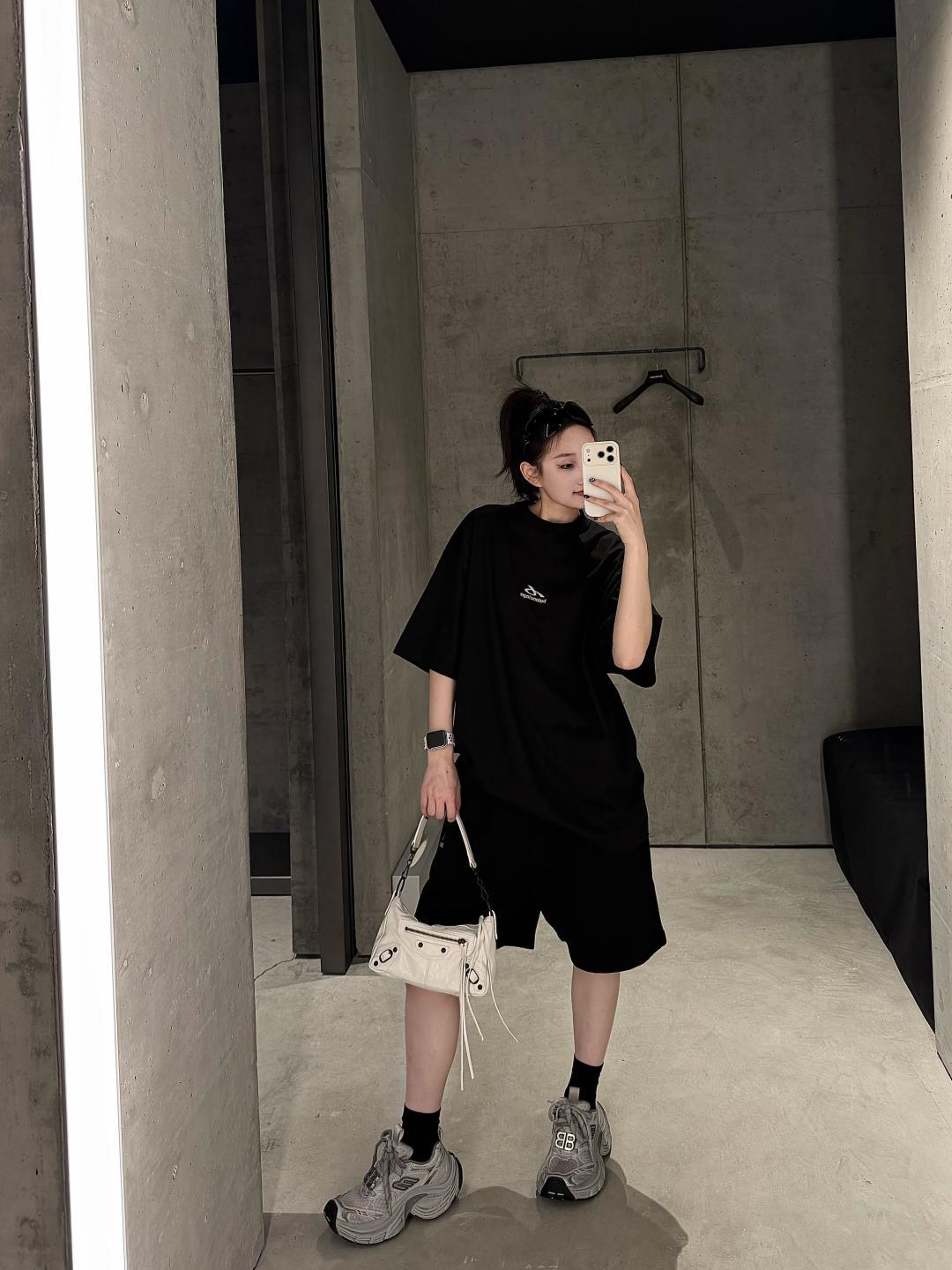 GTR / 발렌시아가 라운드넥 반팔 티셔츠