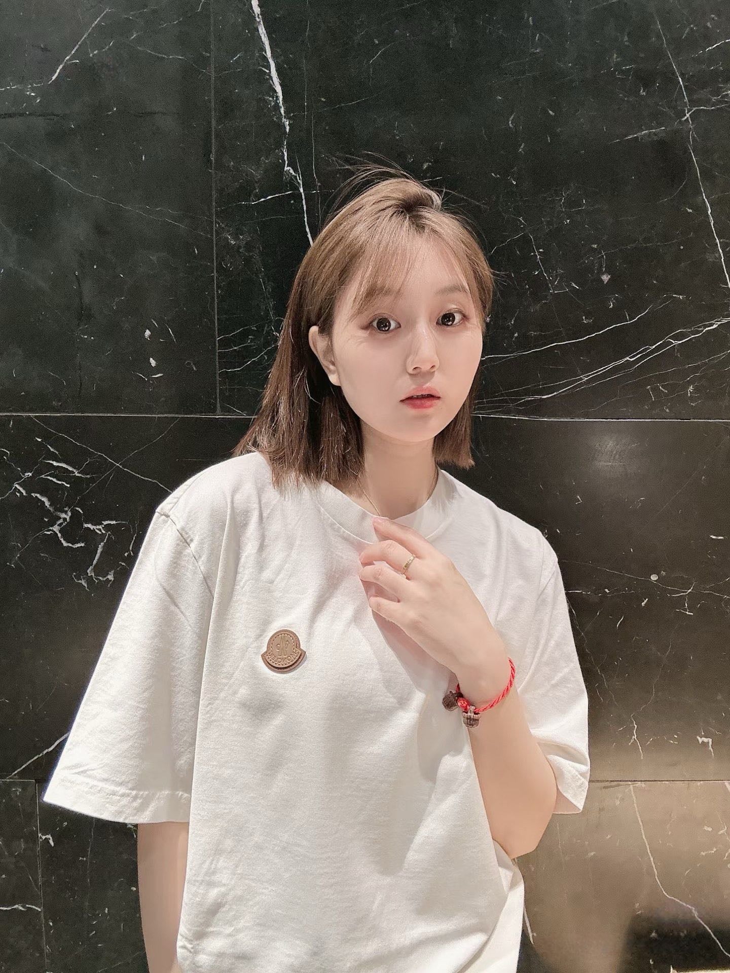 V공장 / 몽클레어 반팔