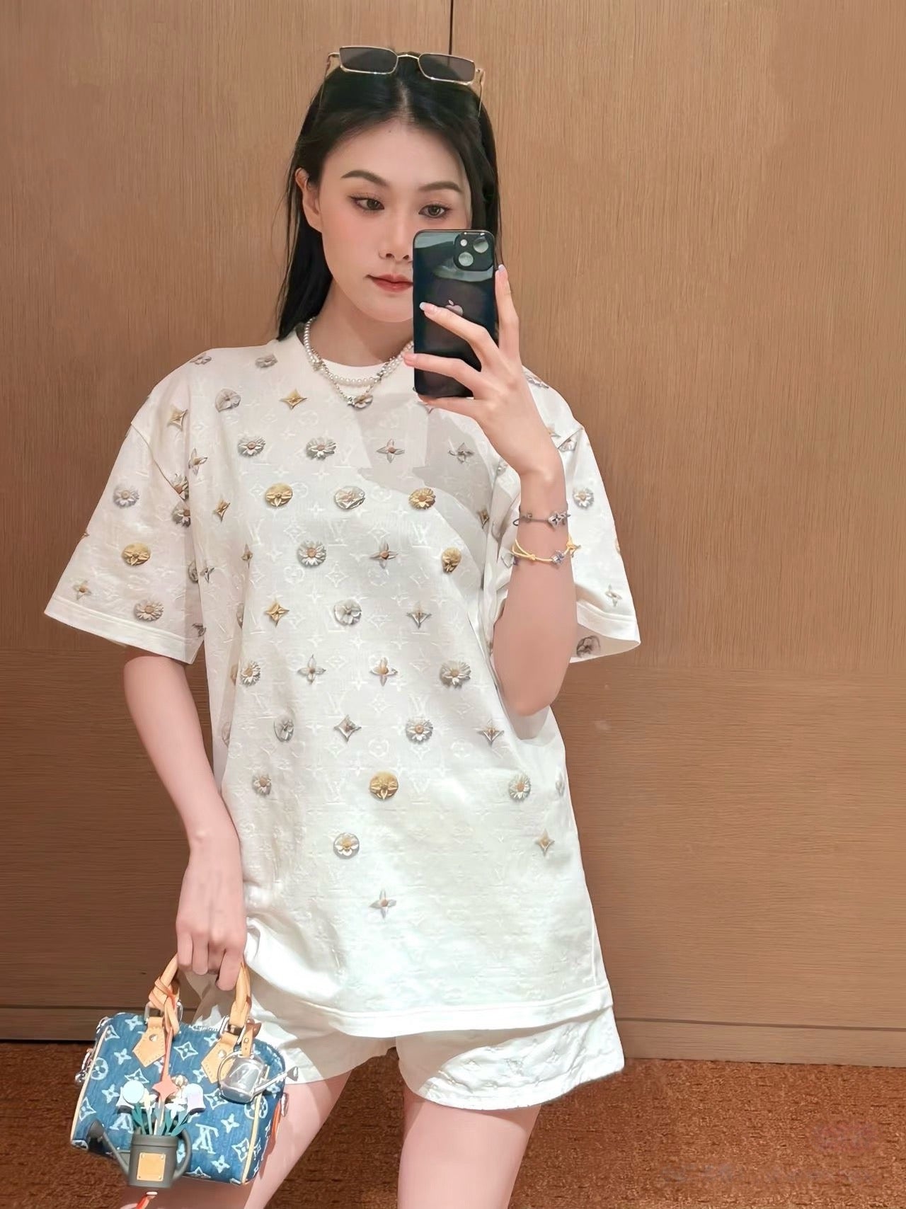 V공장 / 루이비통 반팔