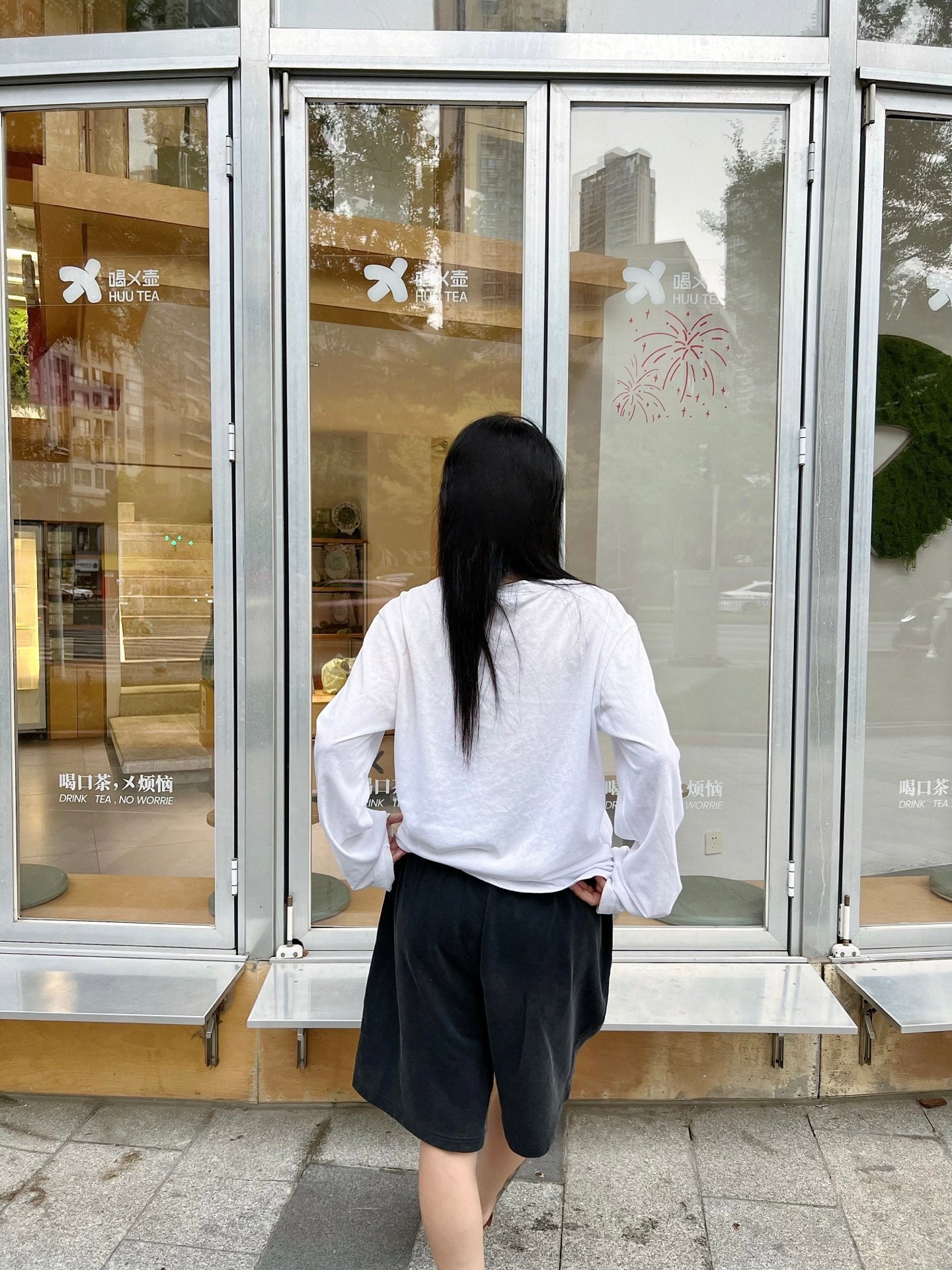 BVG / 발렌시아가 콜라보 반팬츠 워시드 블랙