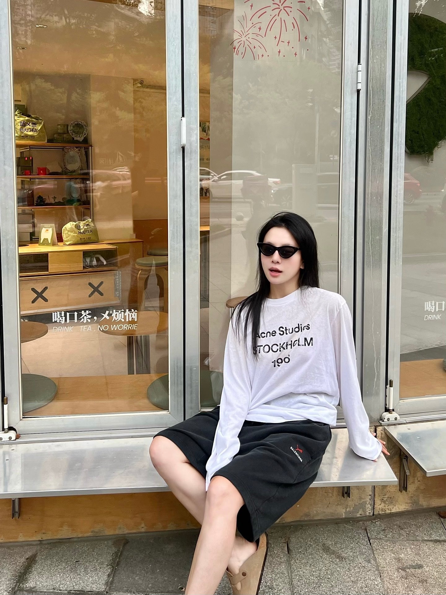 BVG / 발렌시아가 콜라보 반팬츠 워시드 블랙