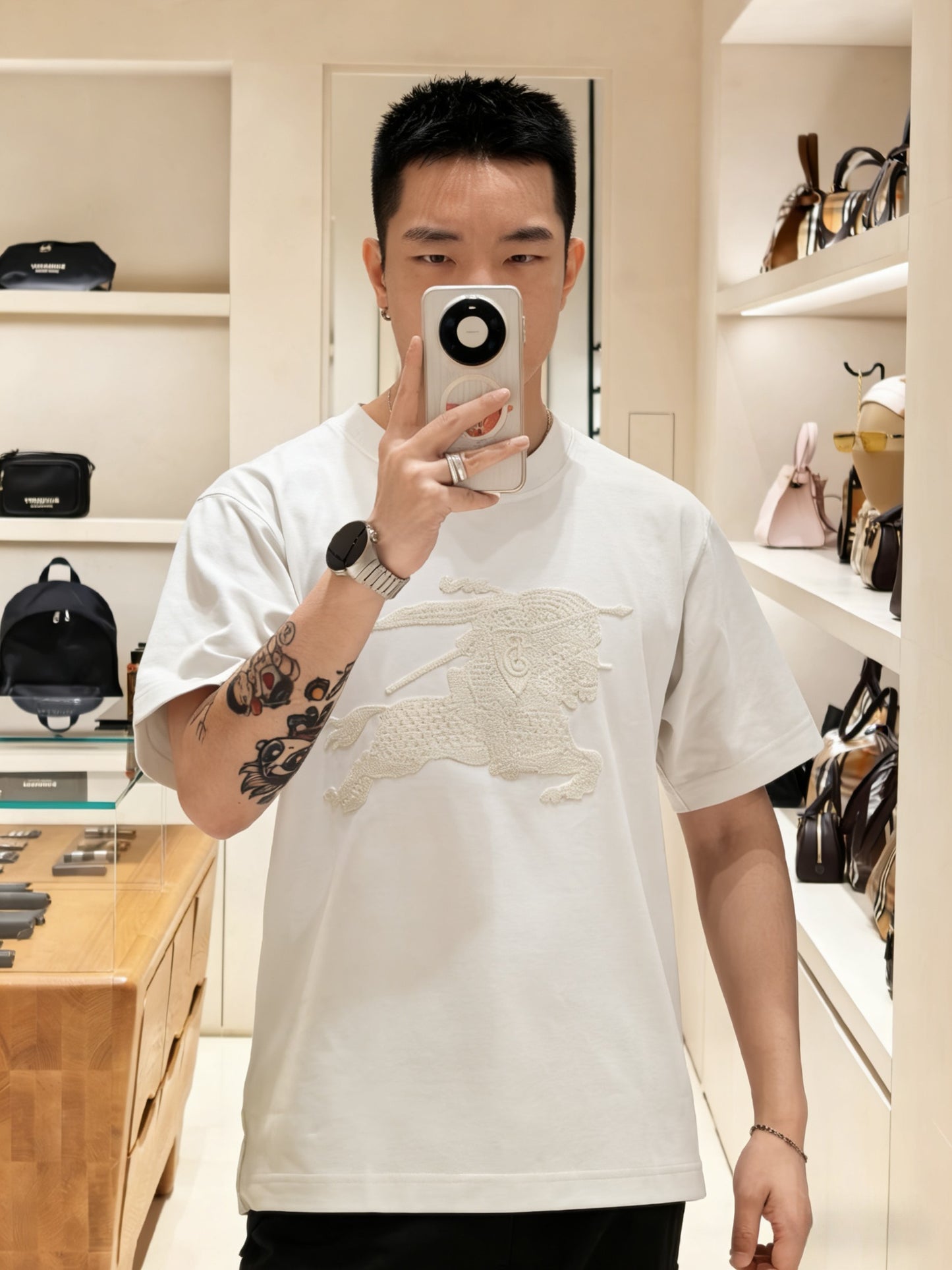BVG / 버버리 전마 자수 티셔츠